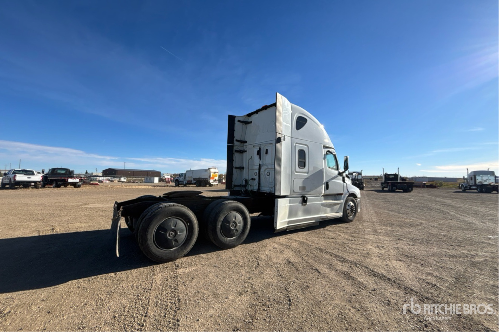 2019 Freightliner CASCADIA 126