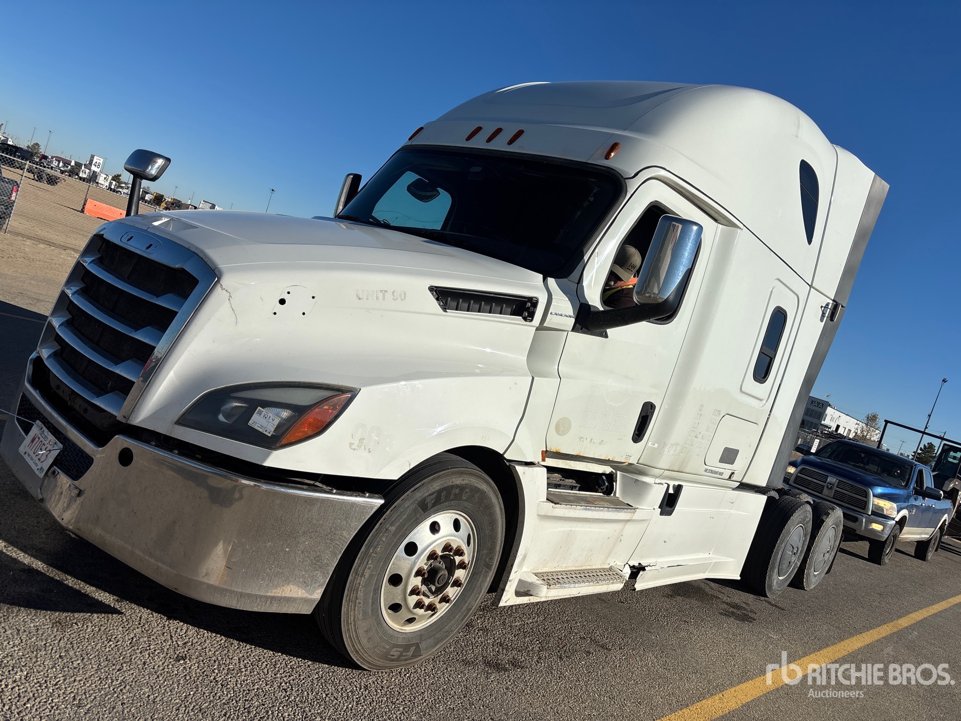 2019 Freightliner CASCADIA 126
