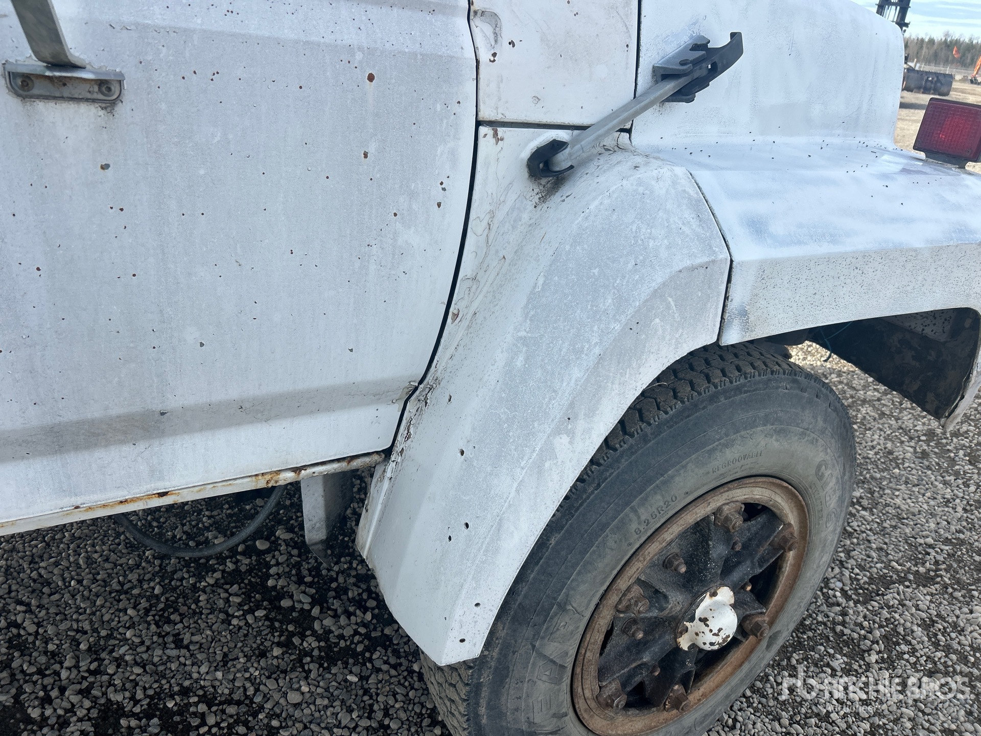 1989 Ford F-700
