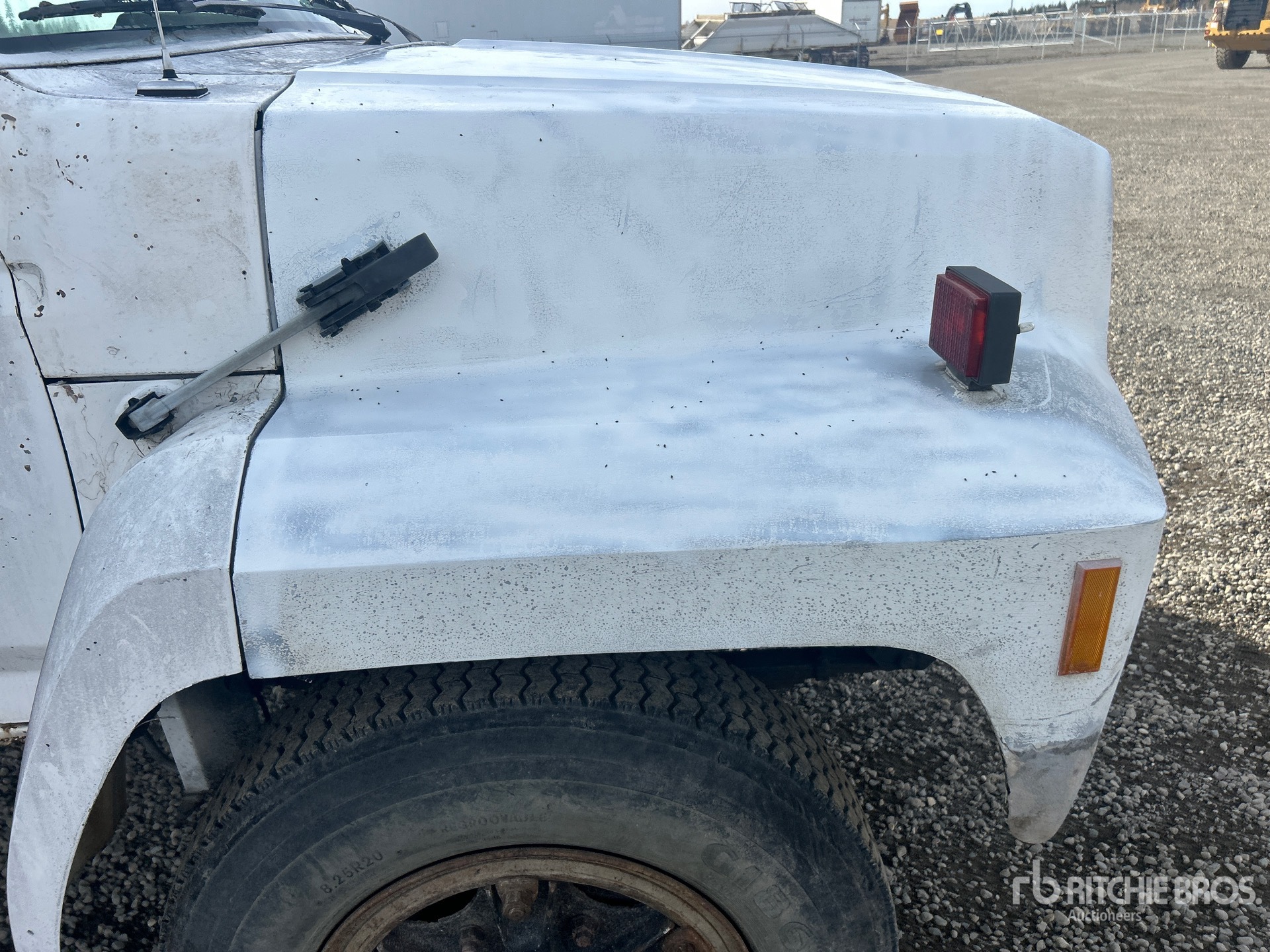 1989 Ford F-700