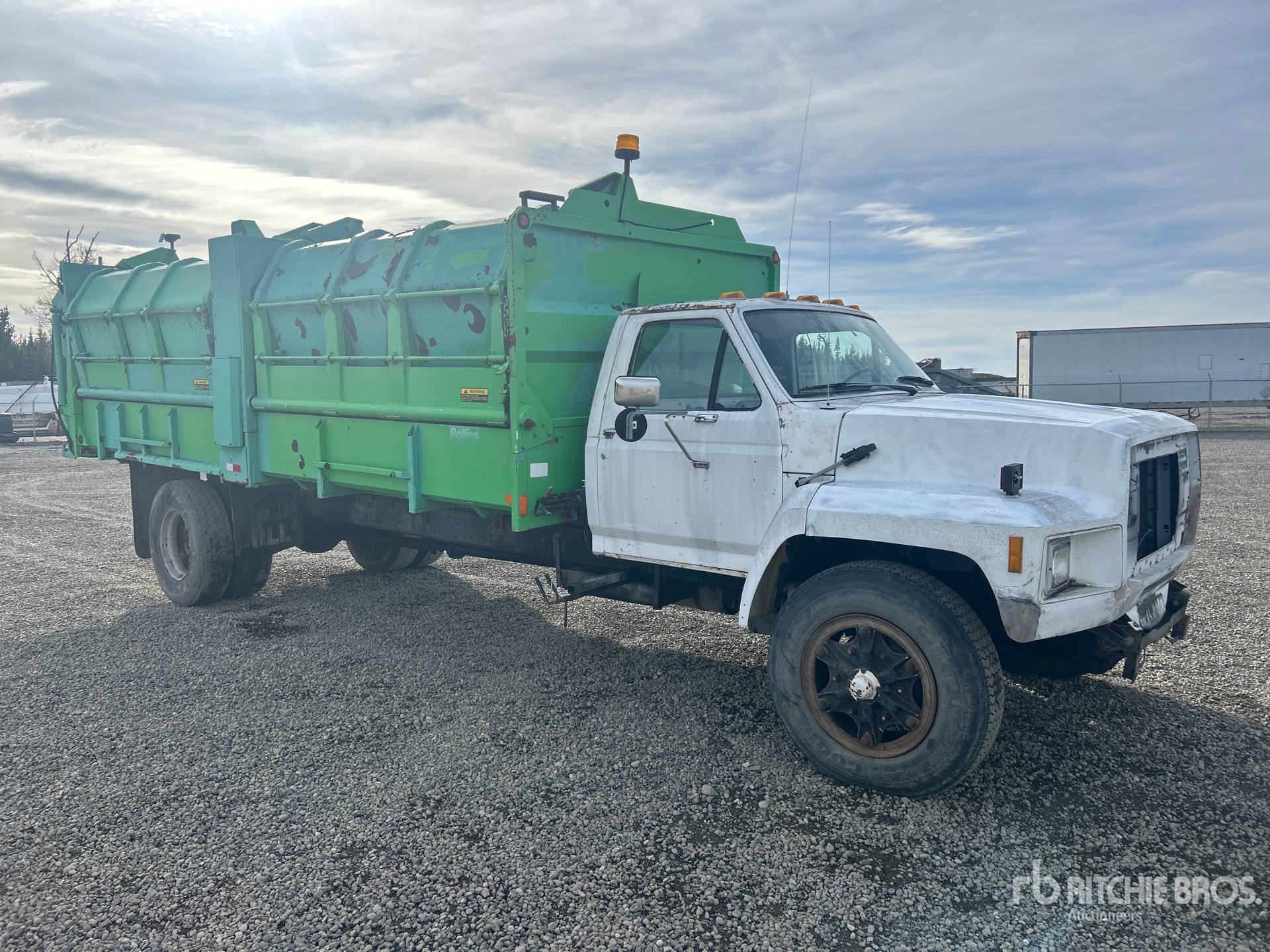 1989 Ford F-700