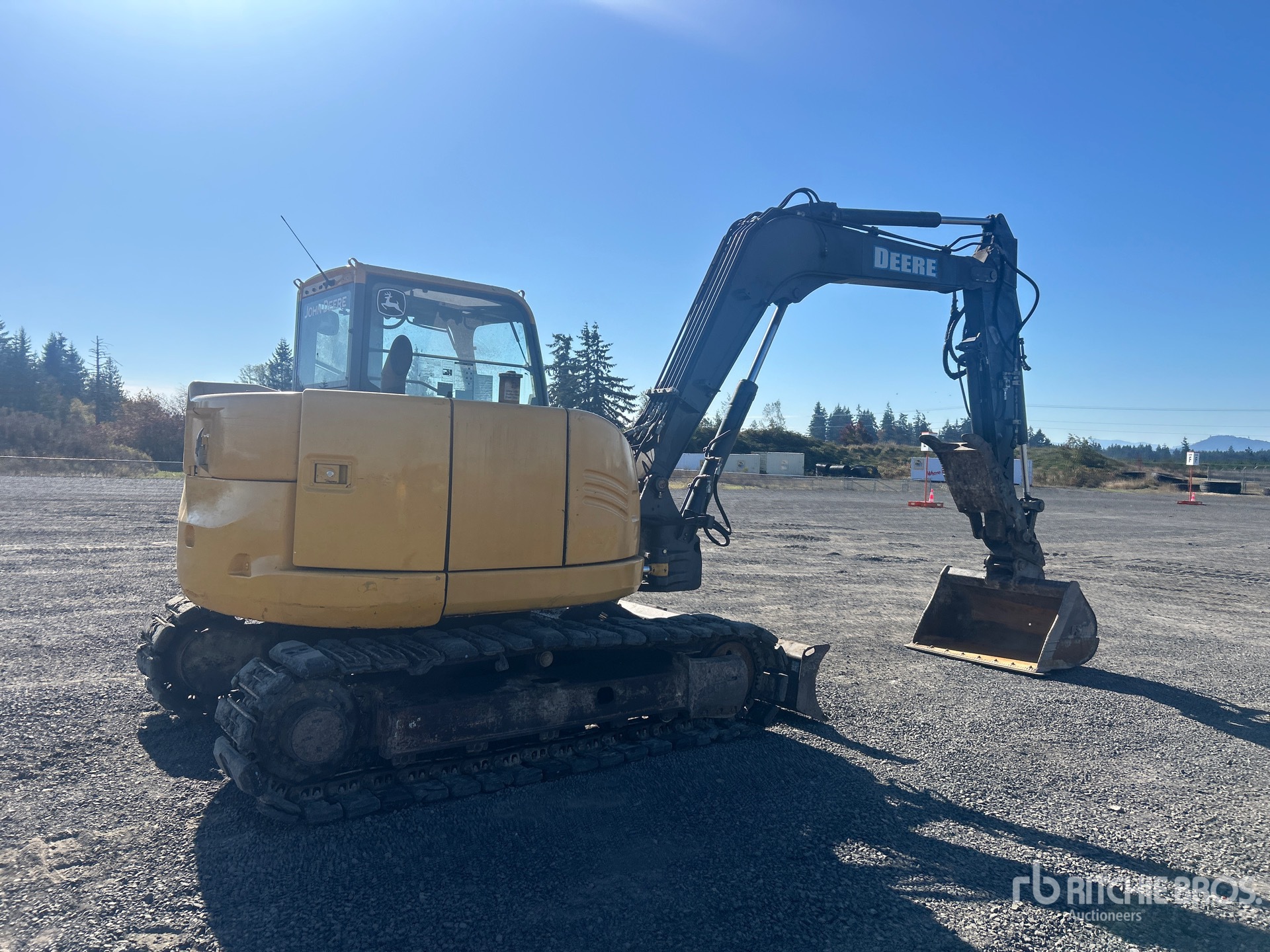 2015 John Deere 85G
