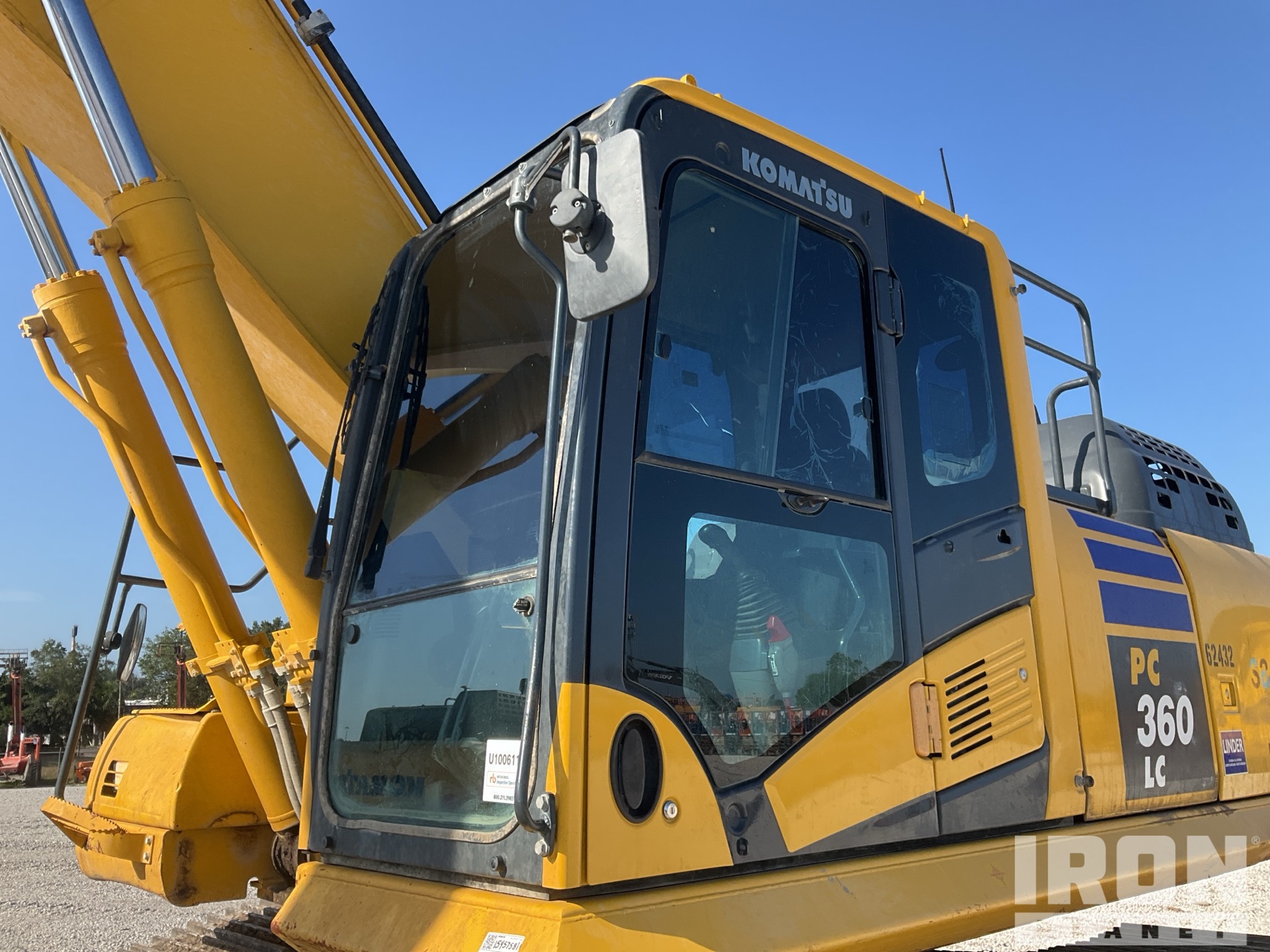 2023 Komatsu PC360LC-11