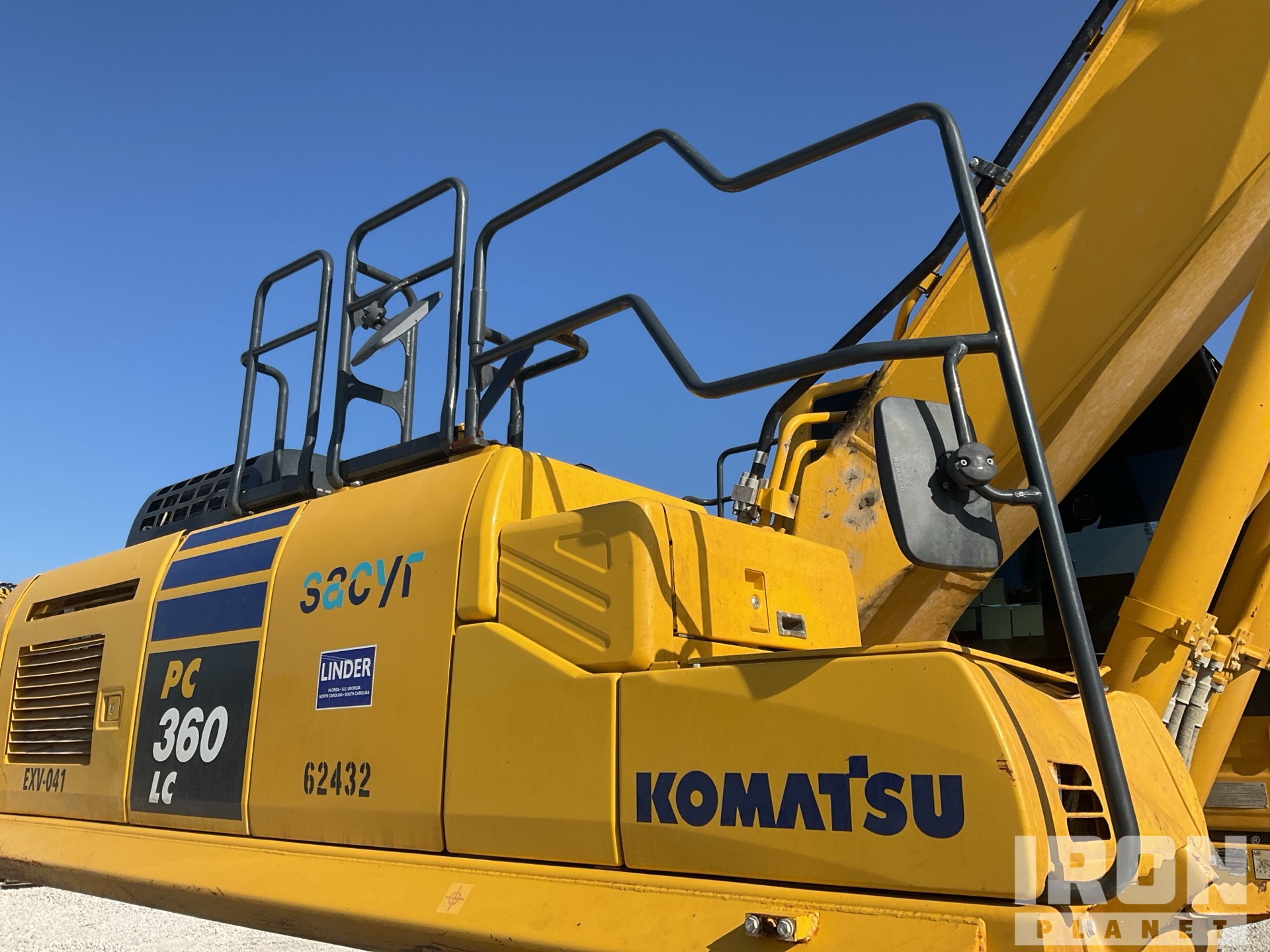 2023 Komatsu PC360LC-11