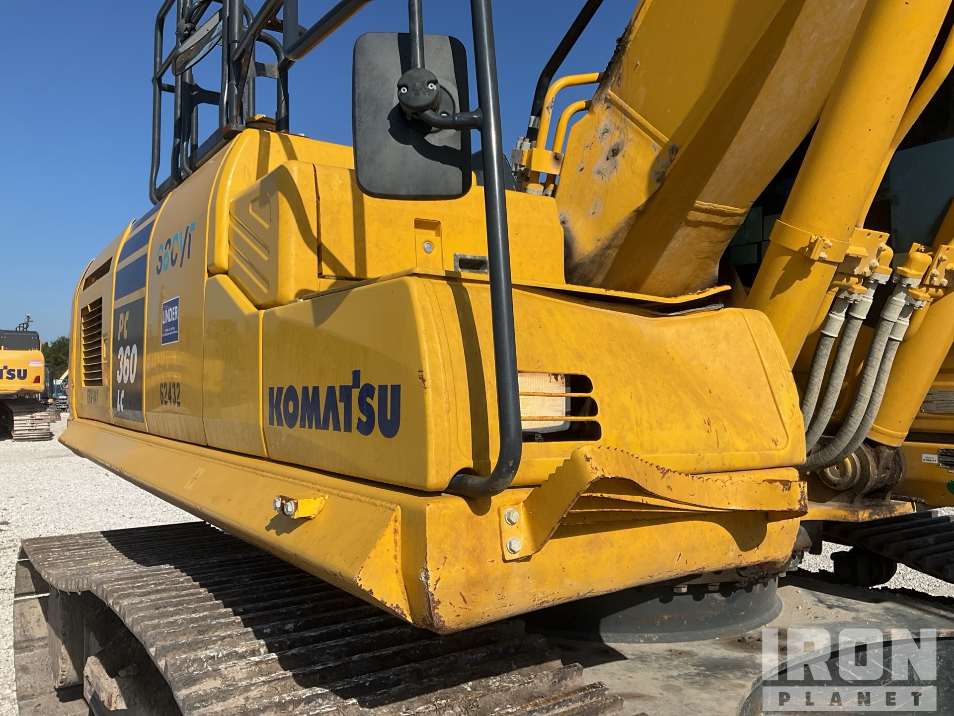 2023 Komatsu PC360LC-11