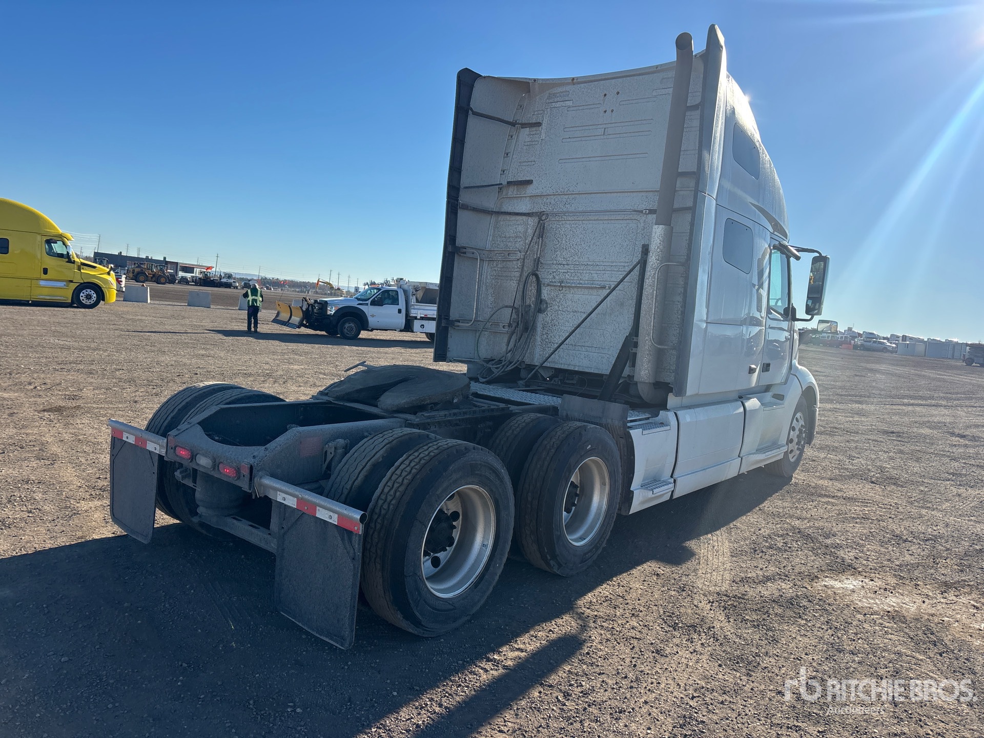 2020 Volvo VNL
