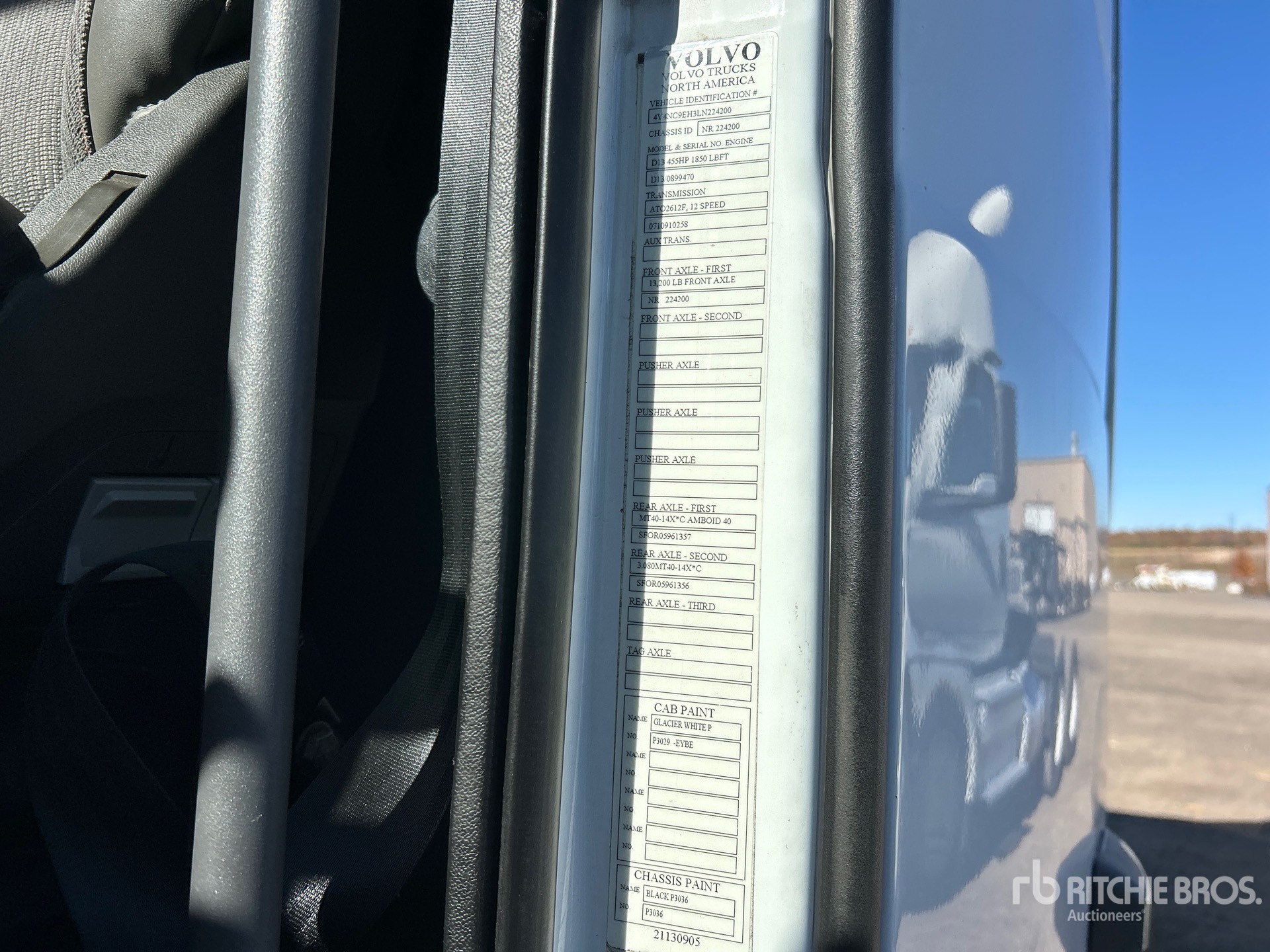 2020 Volvo VNL760