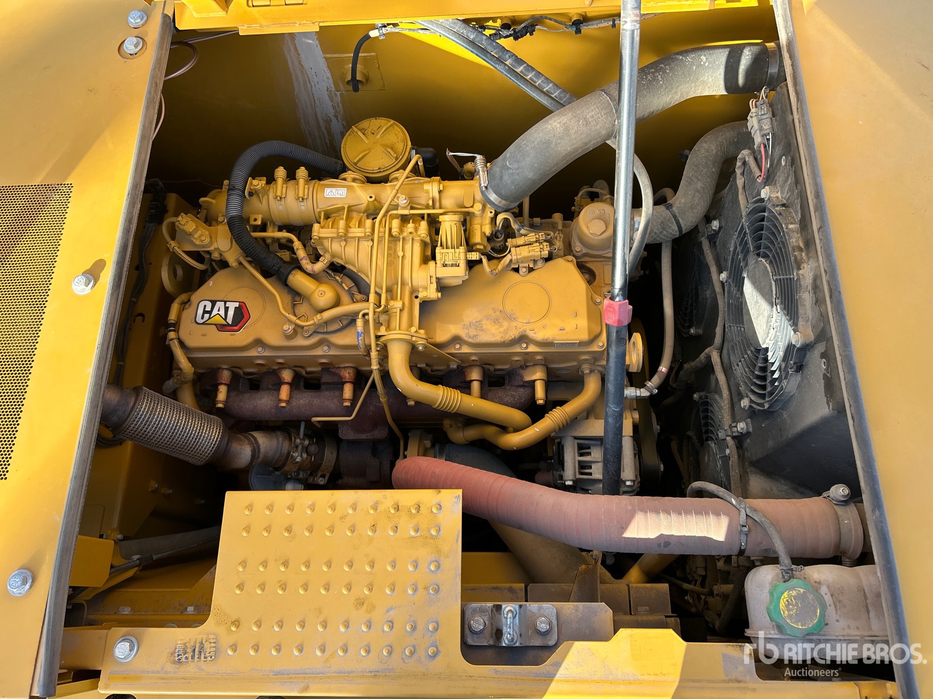 2021 Caterpillar 323