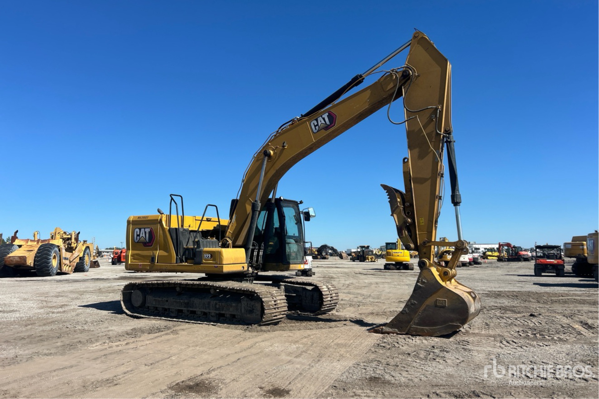2023 Caterpillar 323
