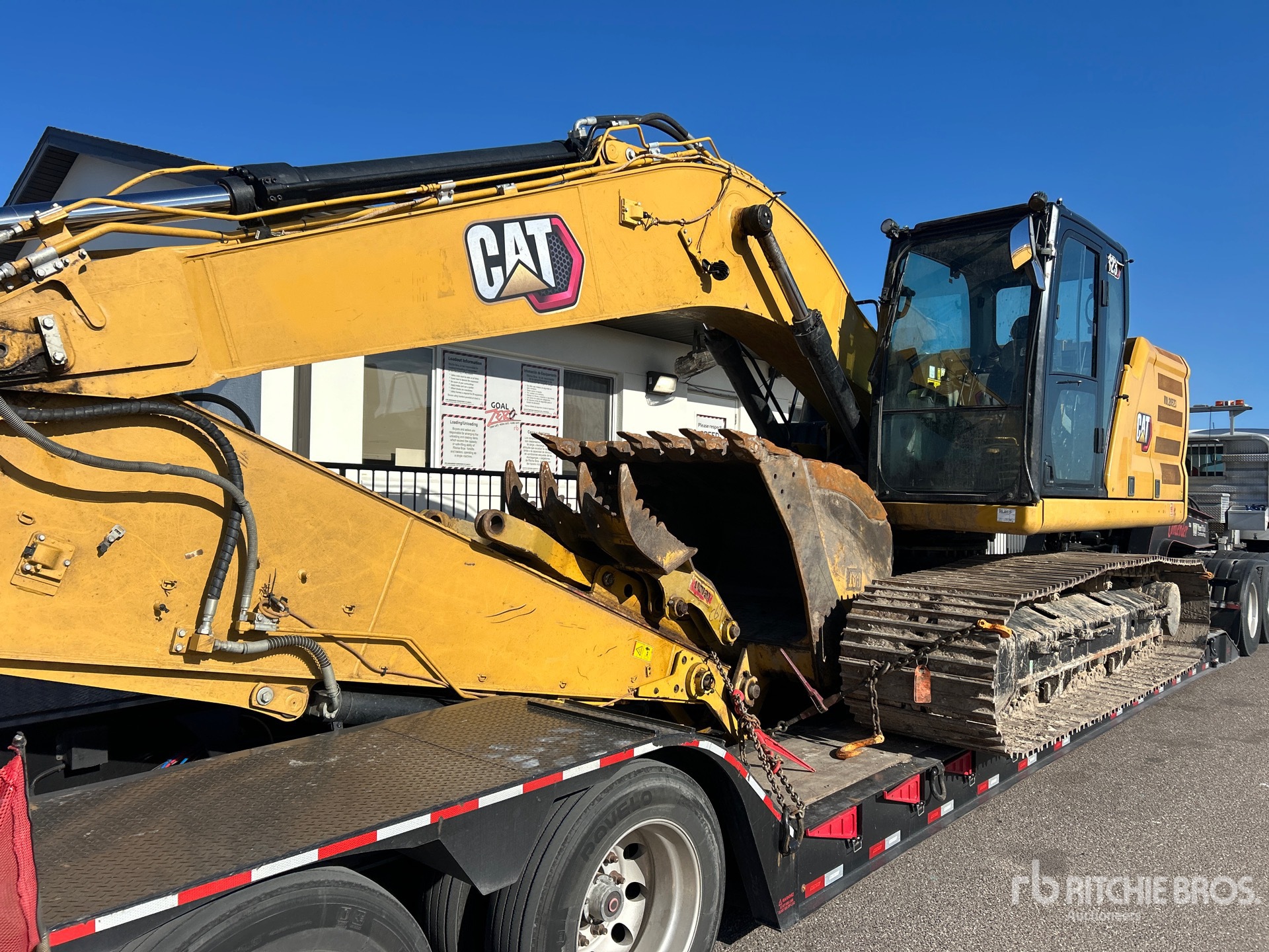 2023 Caterpillar 323