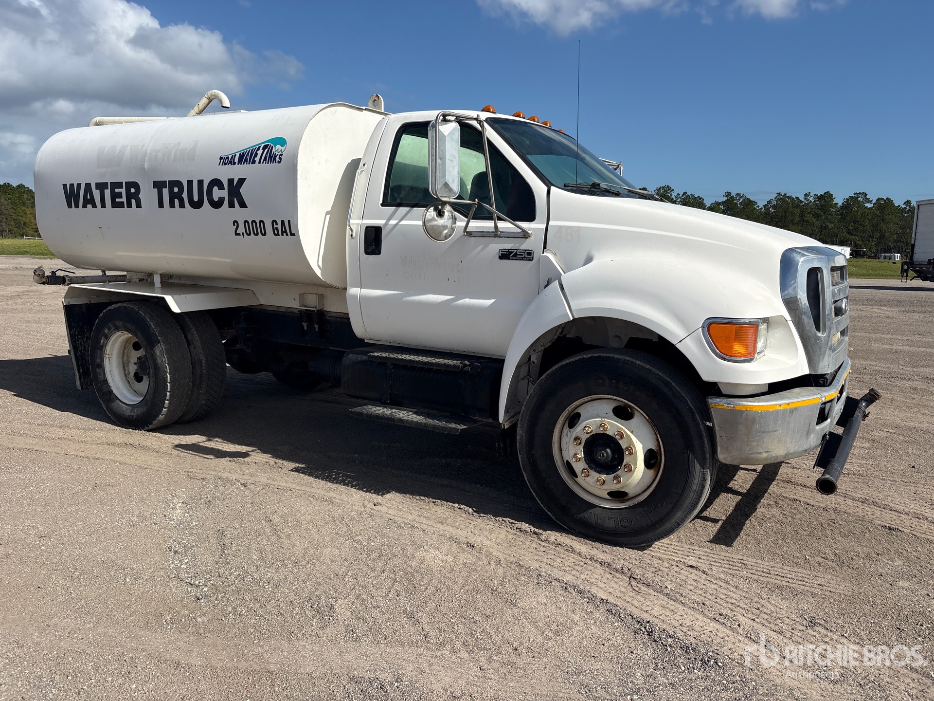 2005 Ford F-750