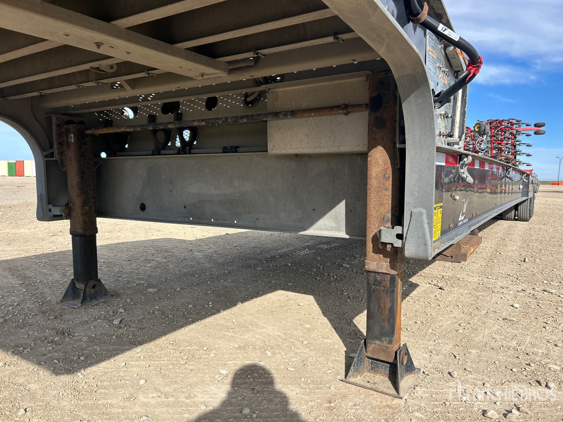 2019 Landoll 930E