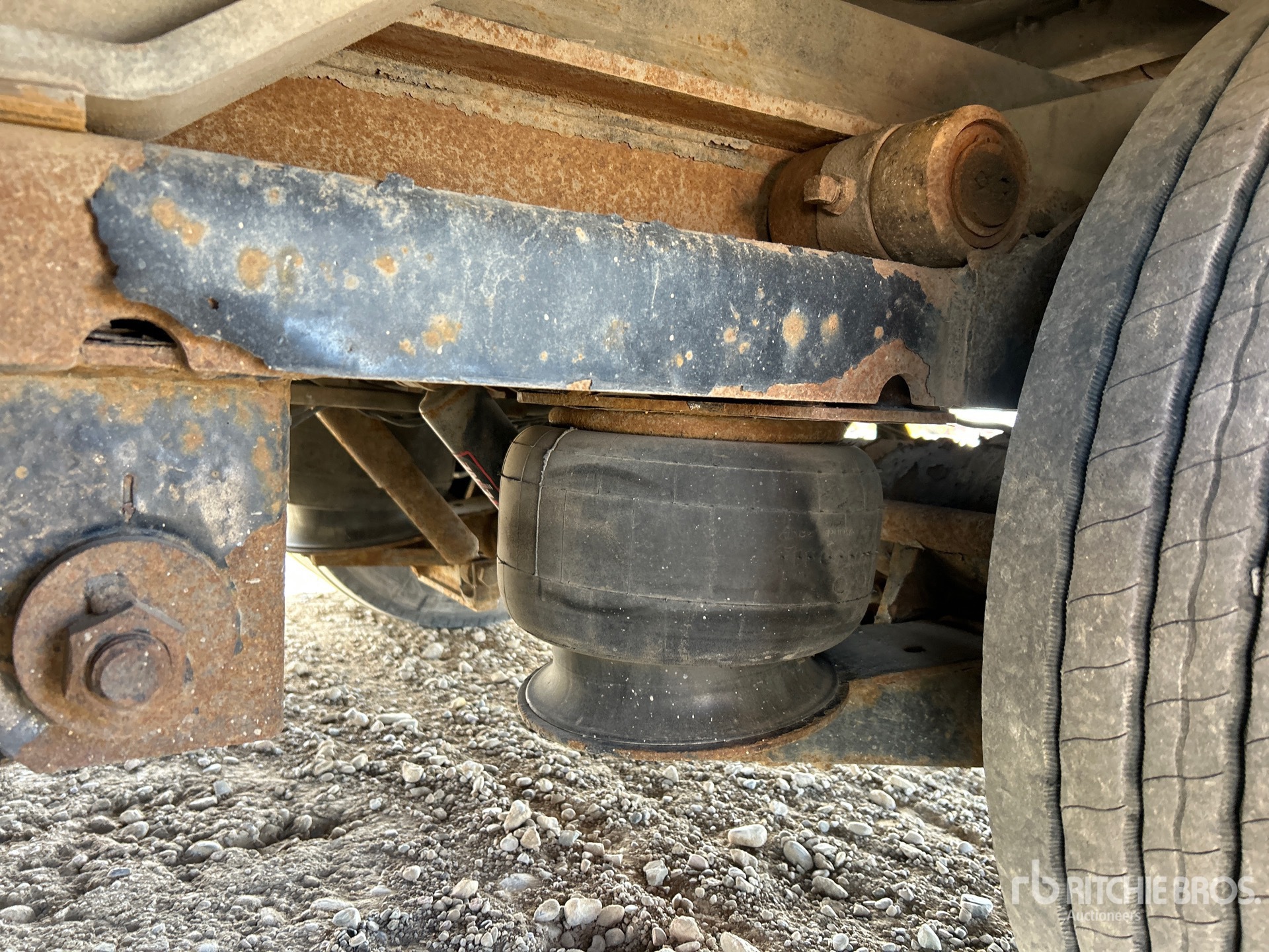 2019 Landoll 930E