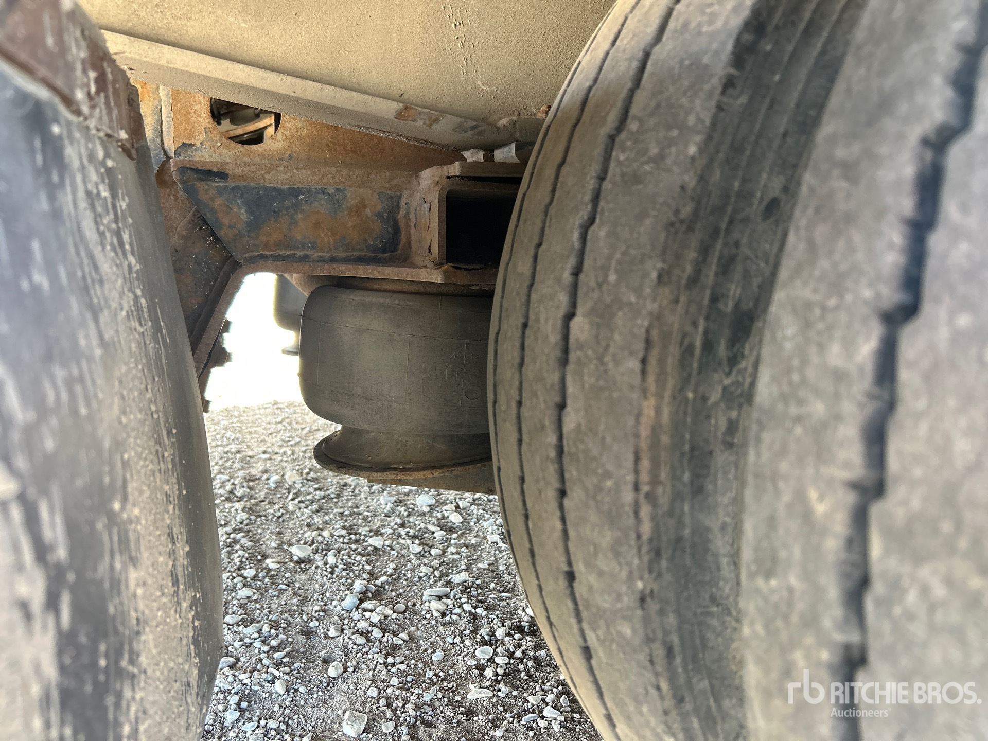 2019 Landoll 930E
