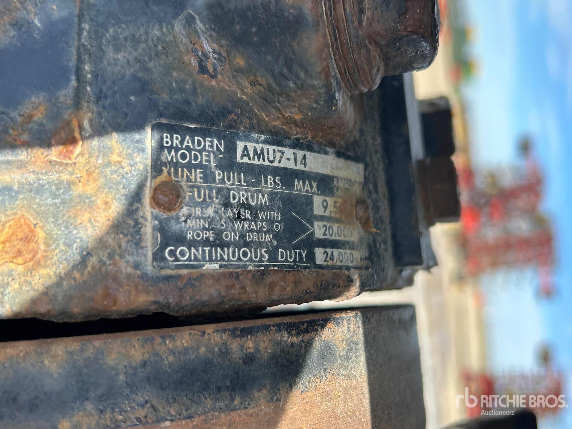 2019 Landoll 930E
