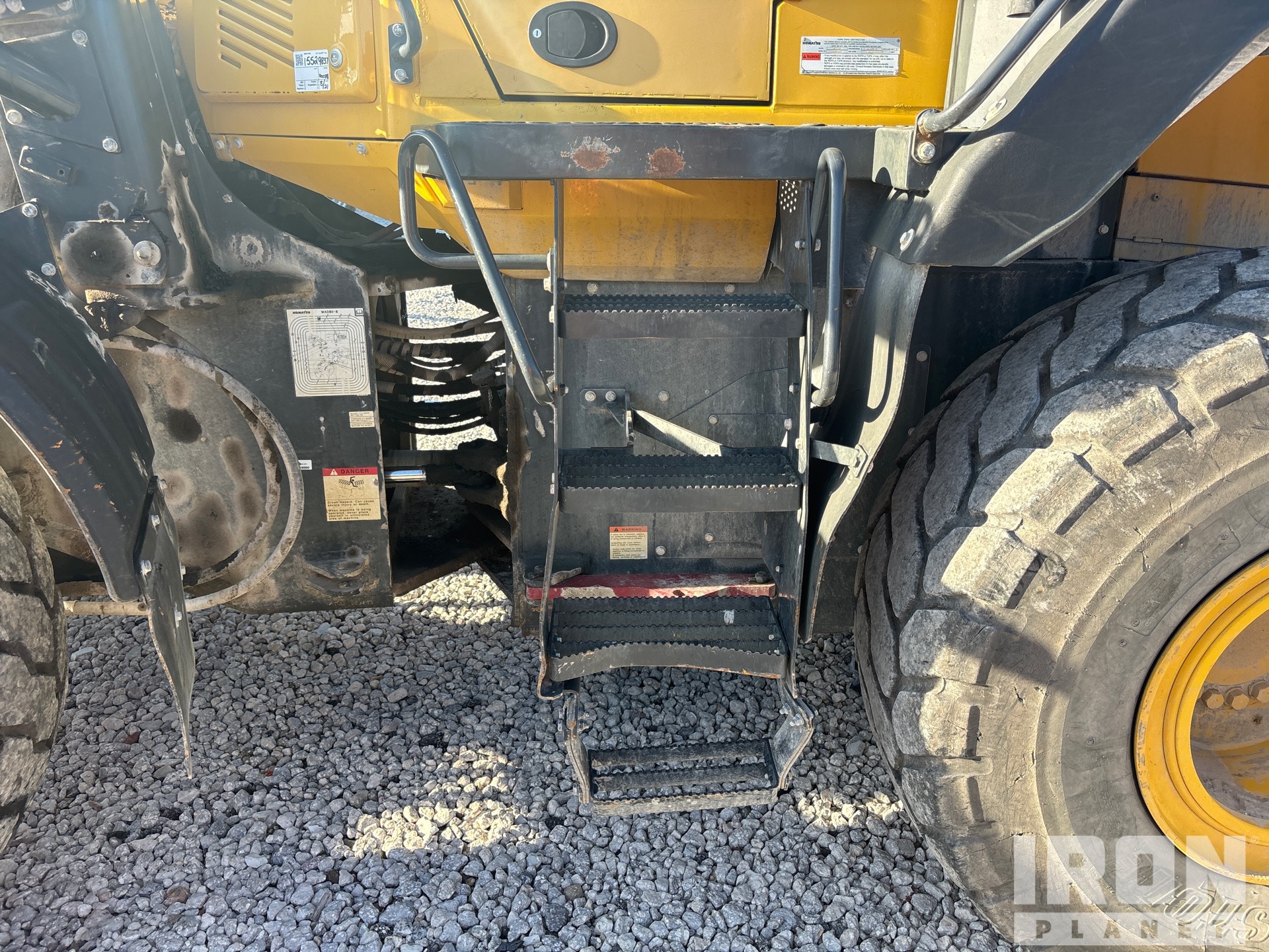 2023 Komatsu WA380-8