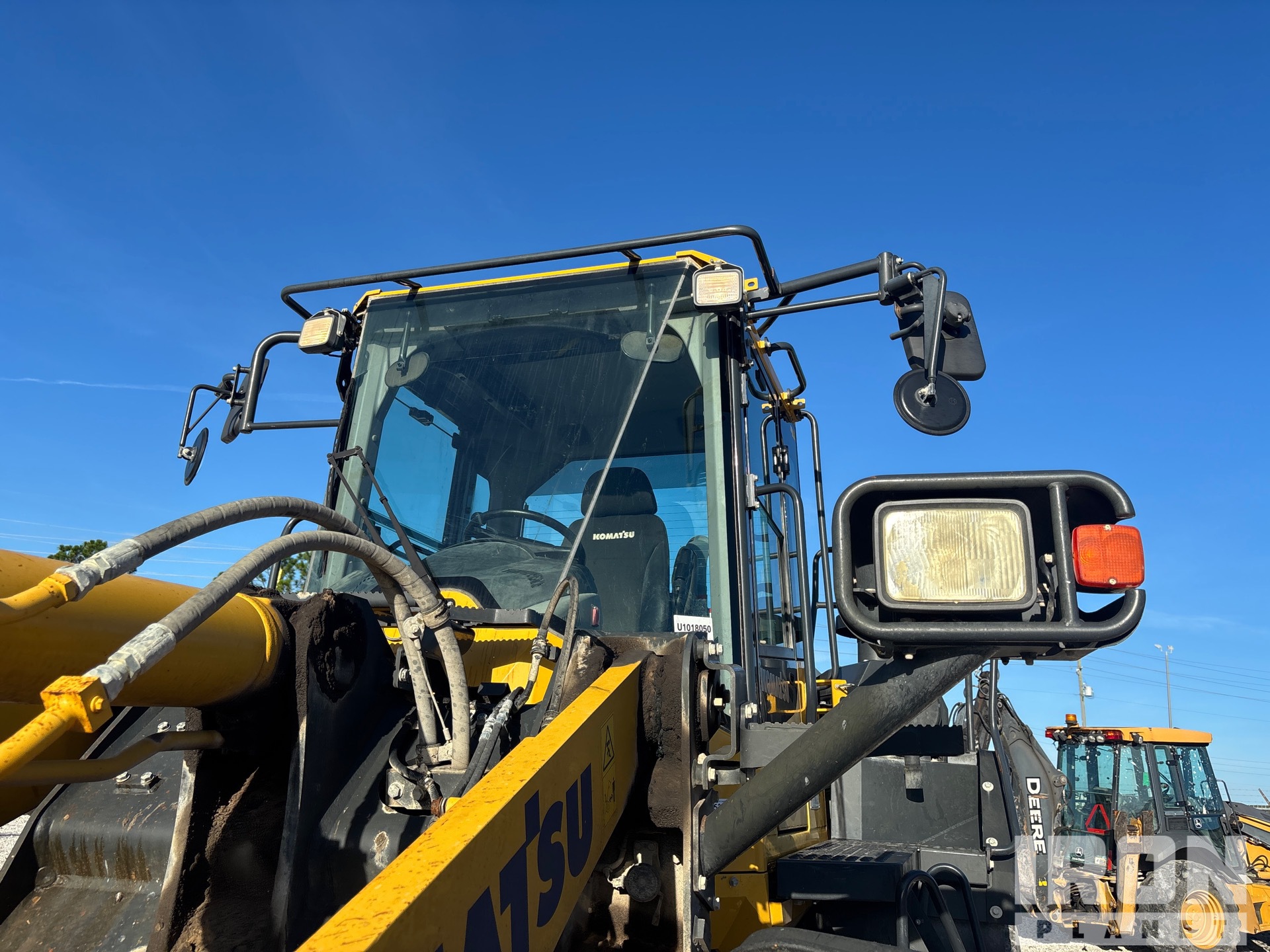 2023 Komatsu WA380-8