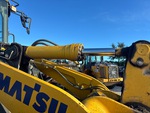 Hydraulics with Bucket Tilt Cylinders