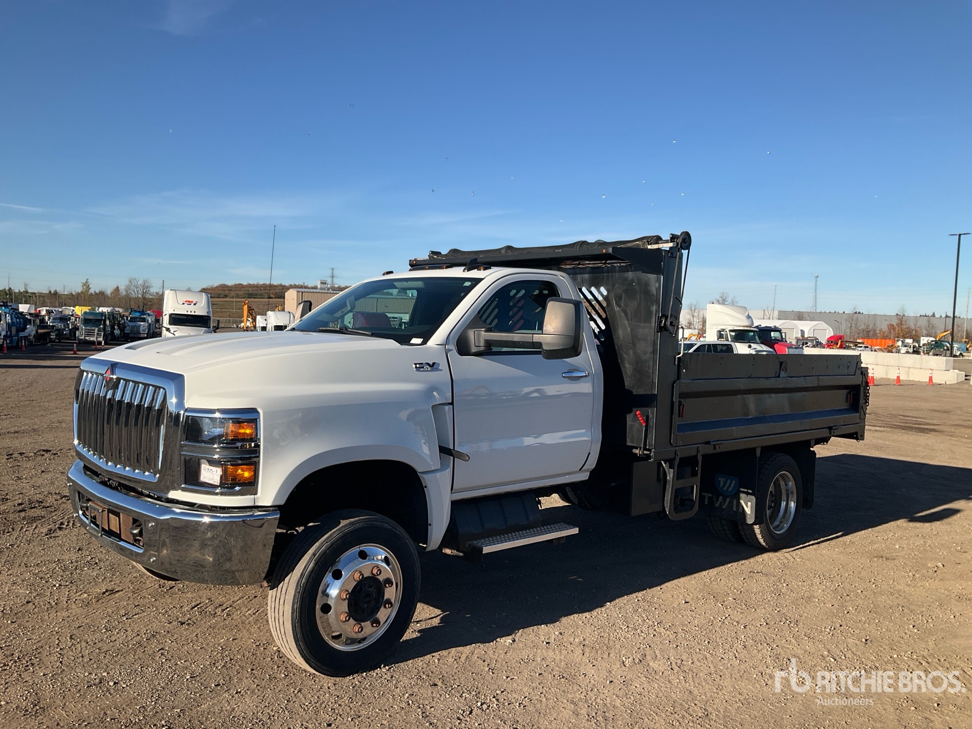 Photo of 2021 International CV515