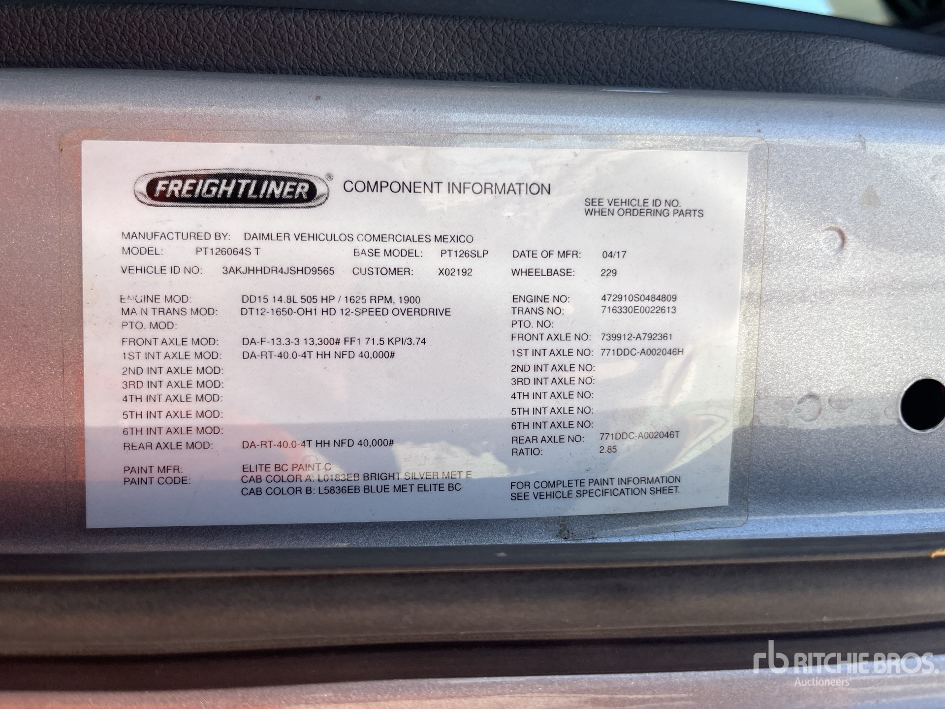 2018 Freightliner CASCADIA 126