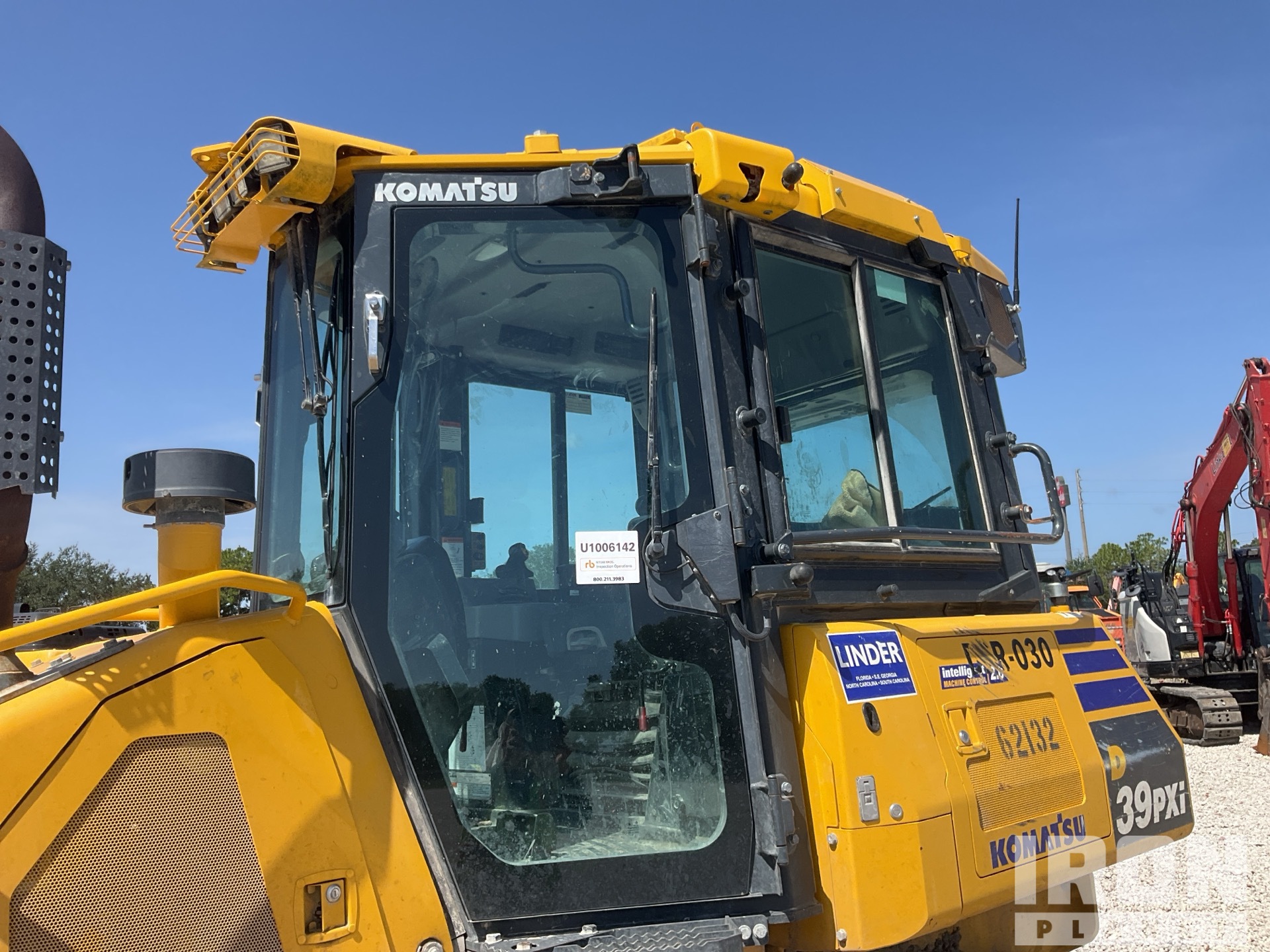 2023 Komatsu D39PXI-24