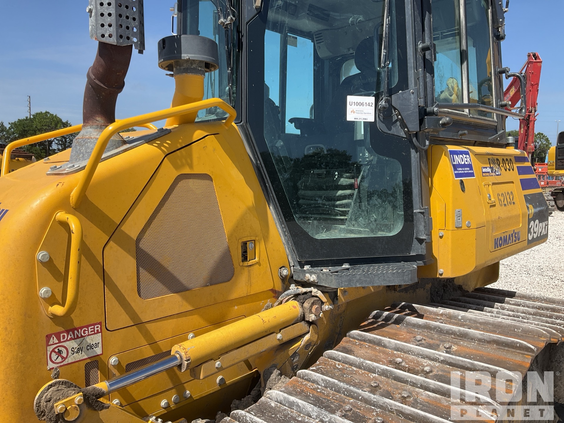 2023 Komatsu D39PXI-24