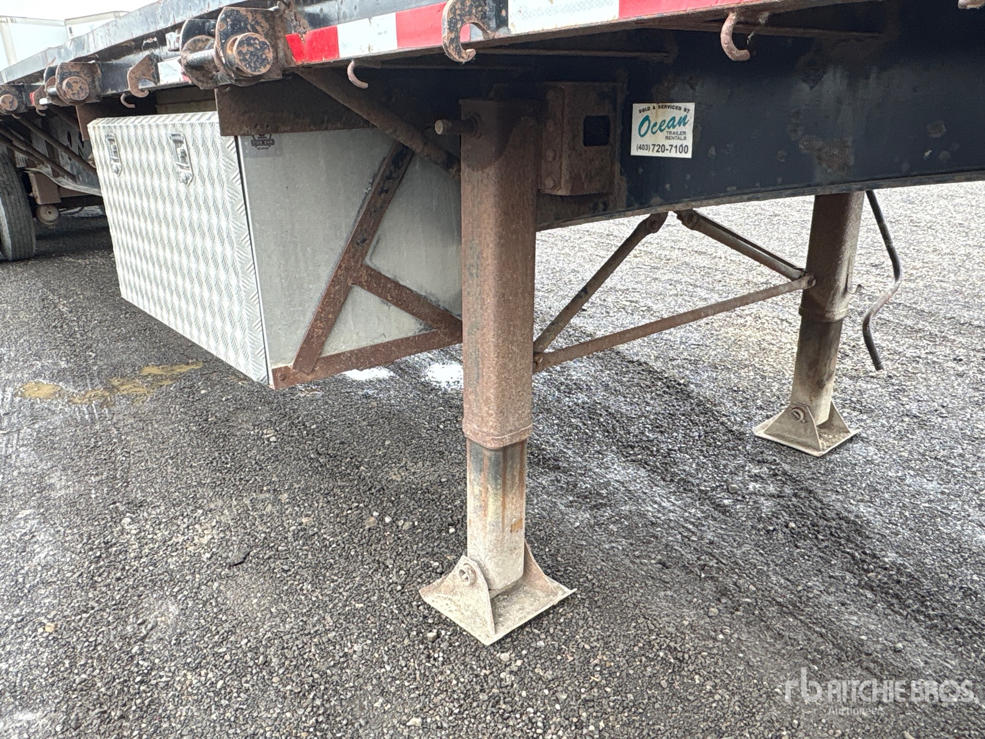 2006 Doepker 53 ft Tri/A