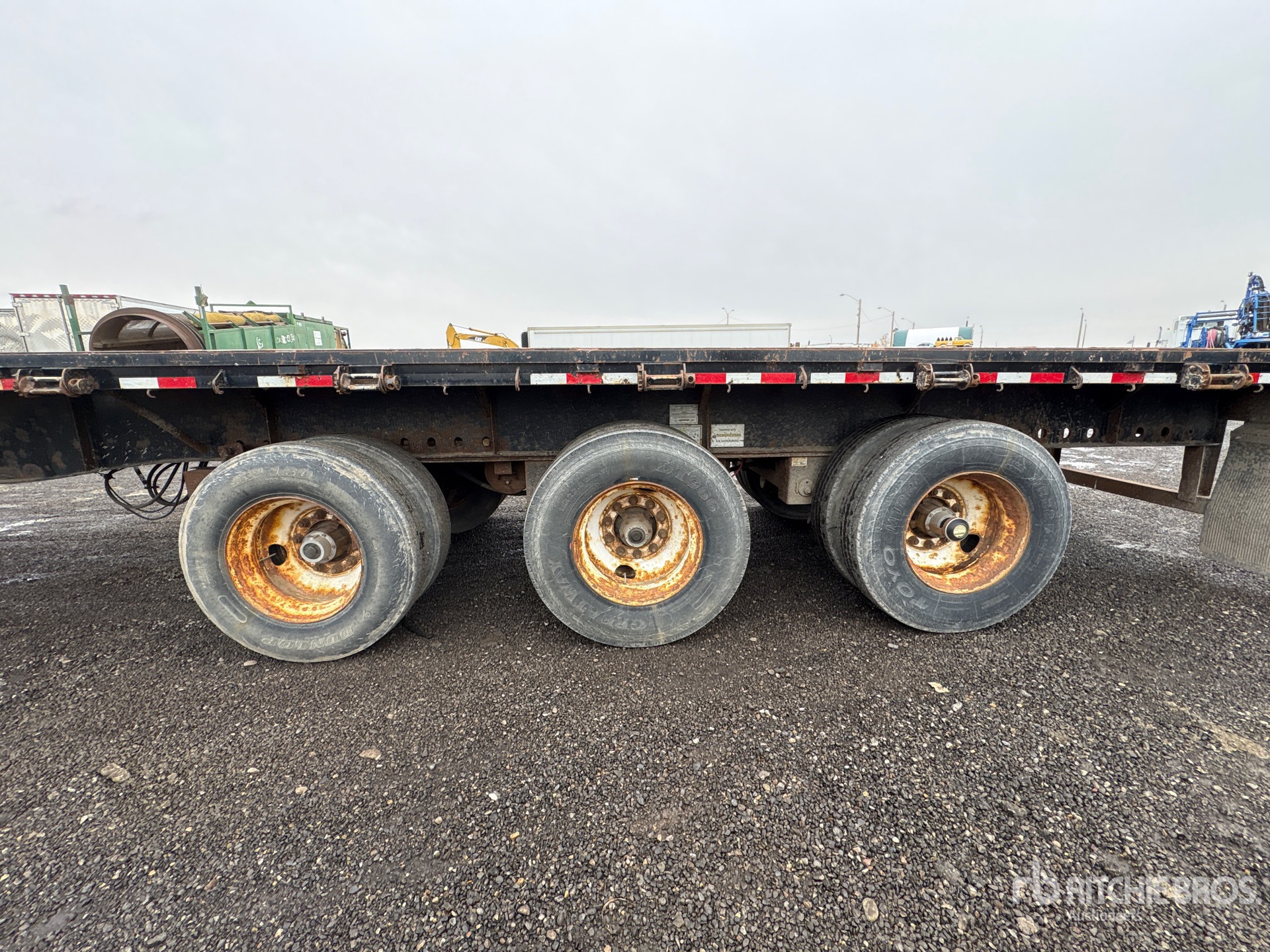 2006 Doepker 53 ft Tri/A