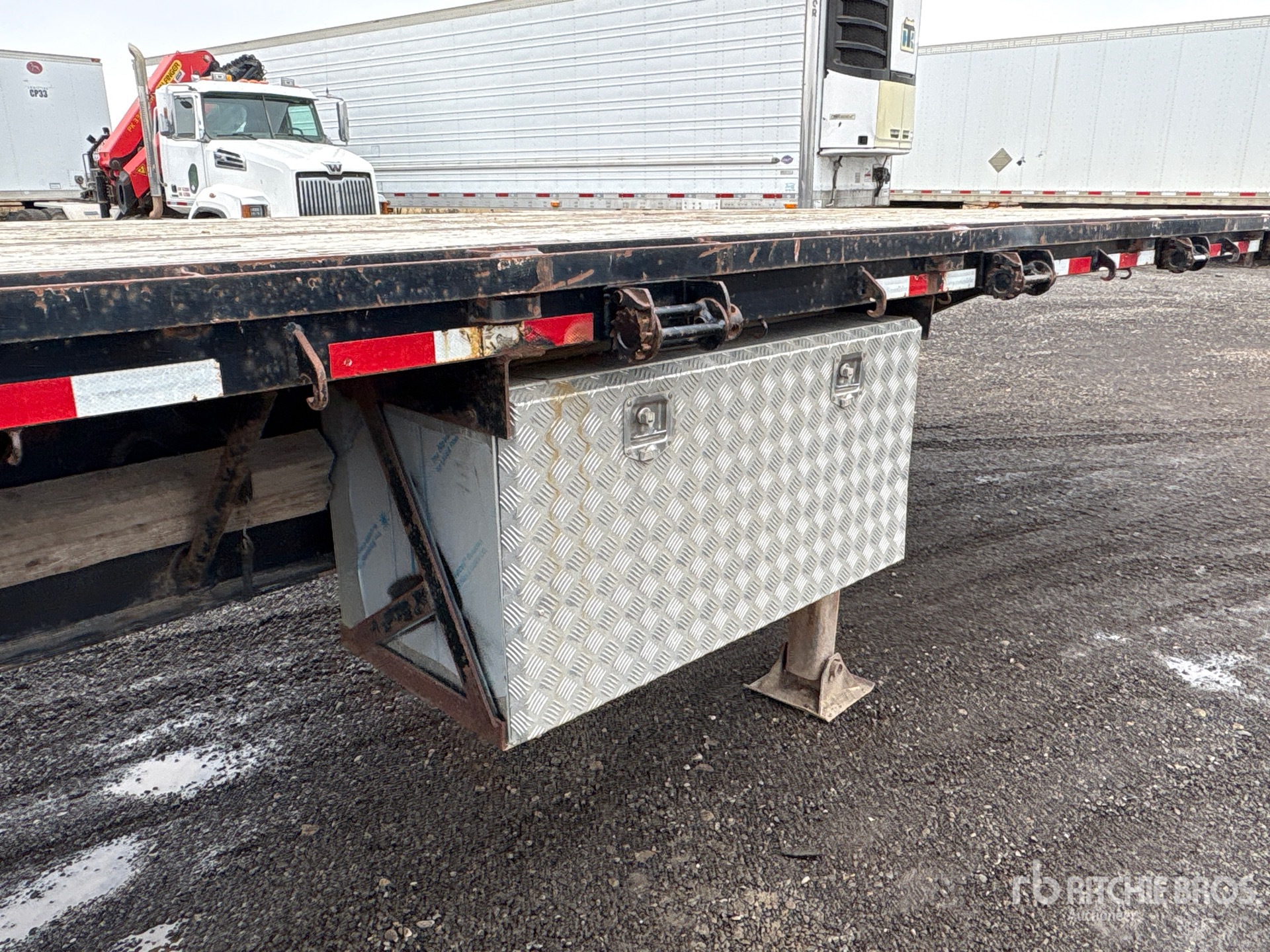 2006 Doepker 53 ft Tri/A