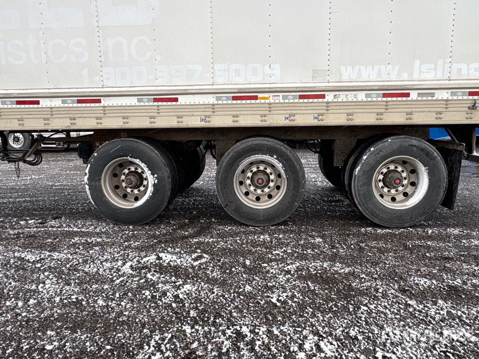 2016 Utility 53 ft x 102 in Tri/A