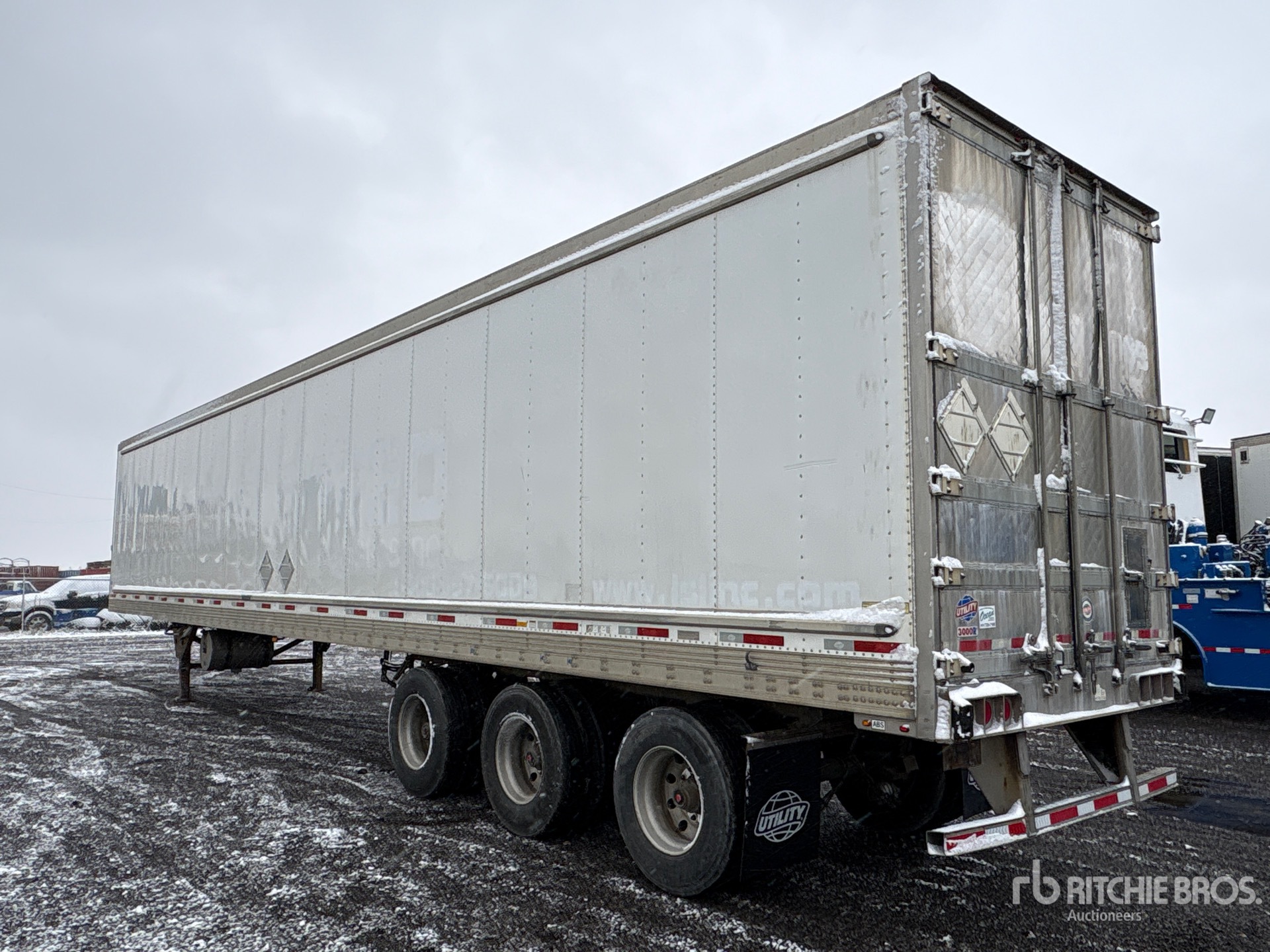2016 Utility 53 ft x 102 in Tri/A
