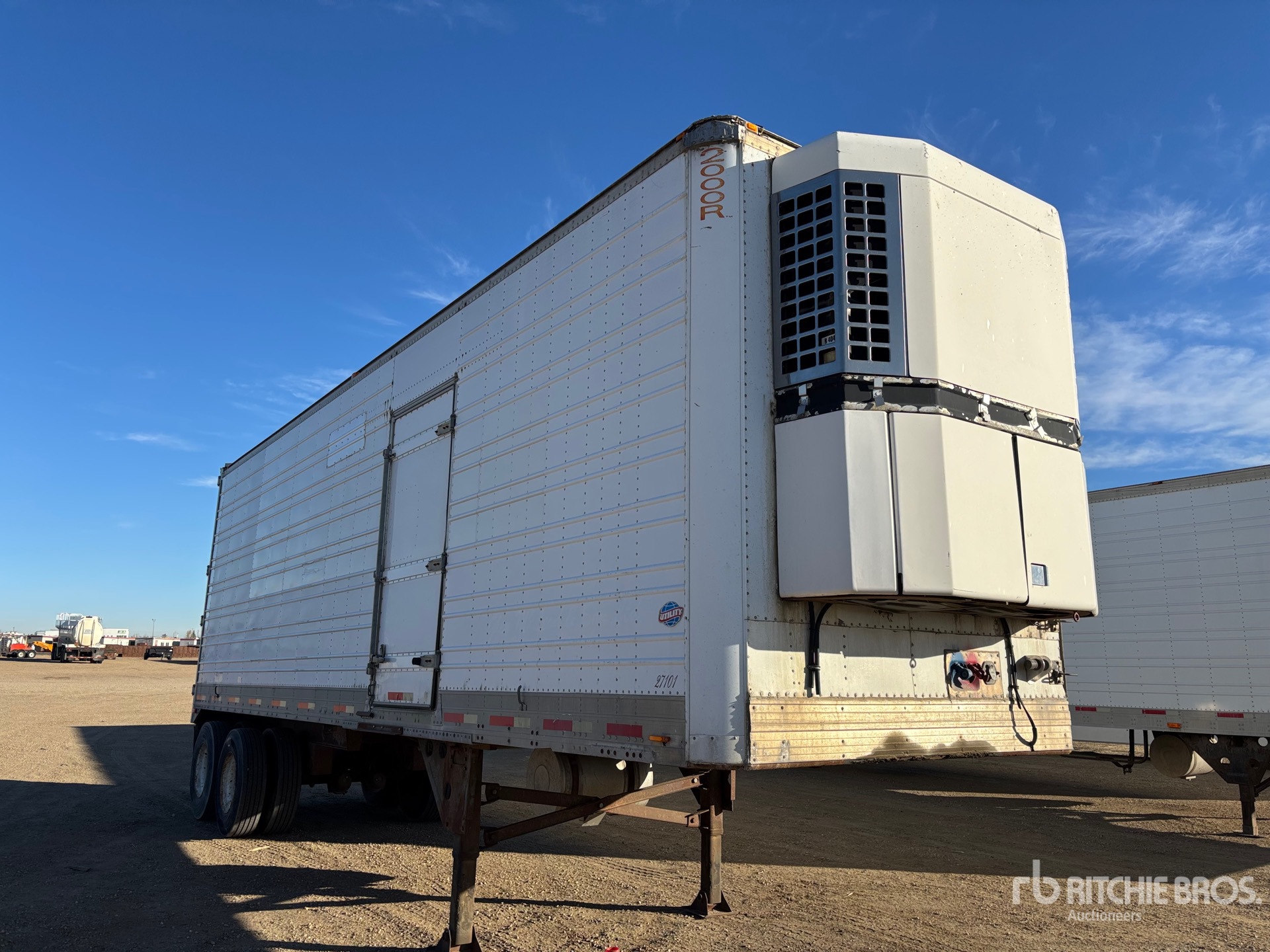 1998 Utility 32 FT X 102 IN T/A