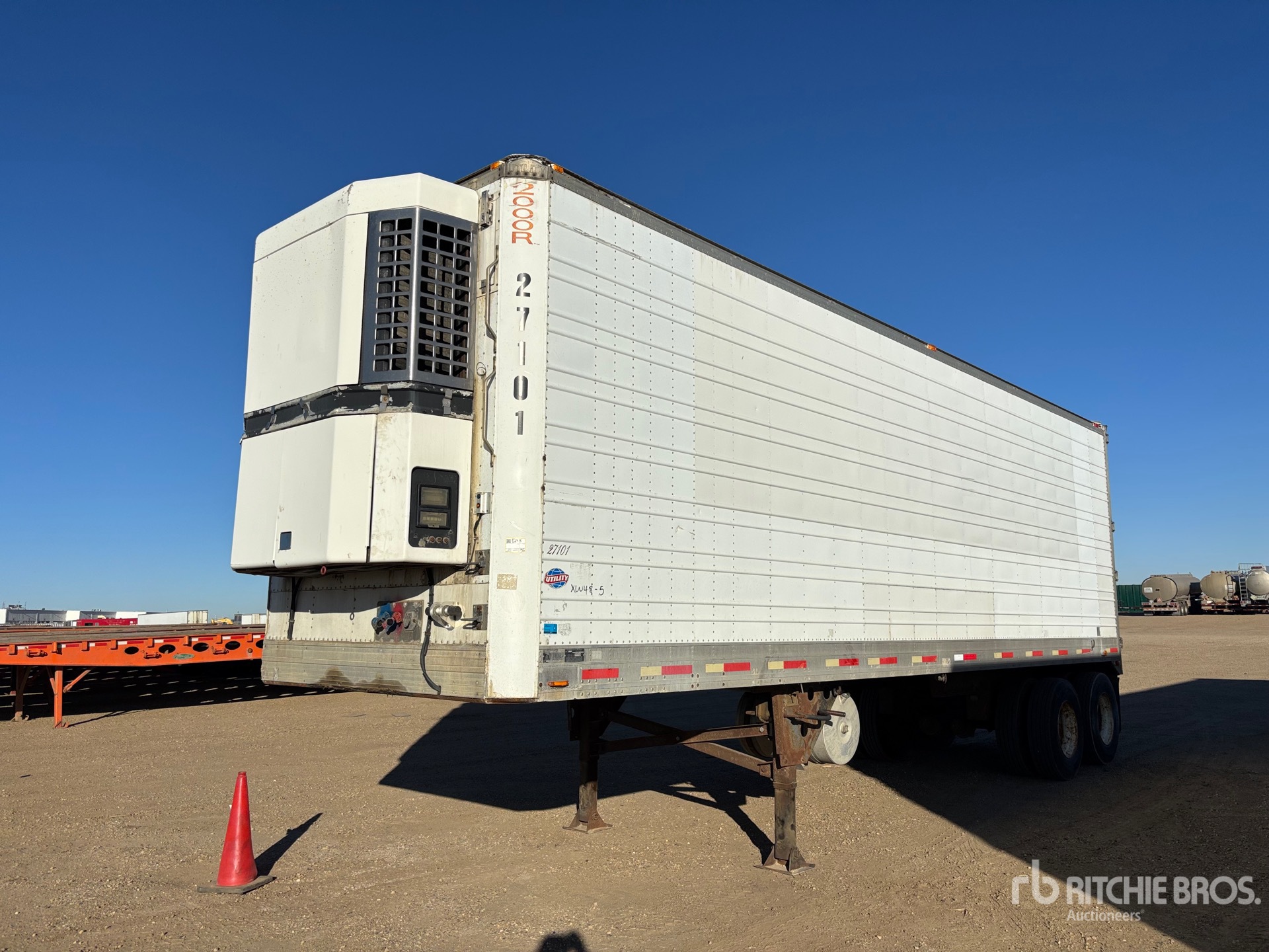 Photo of 1998 Utility 32 ft x 102 in T/A