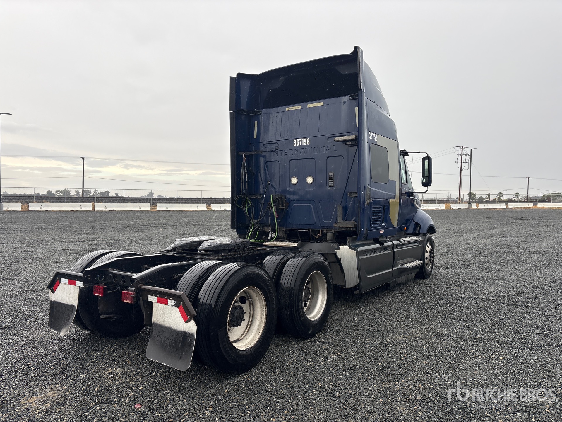 2016 International LF687