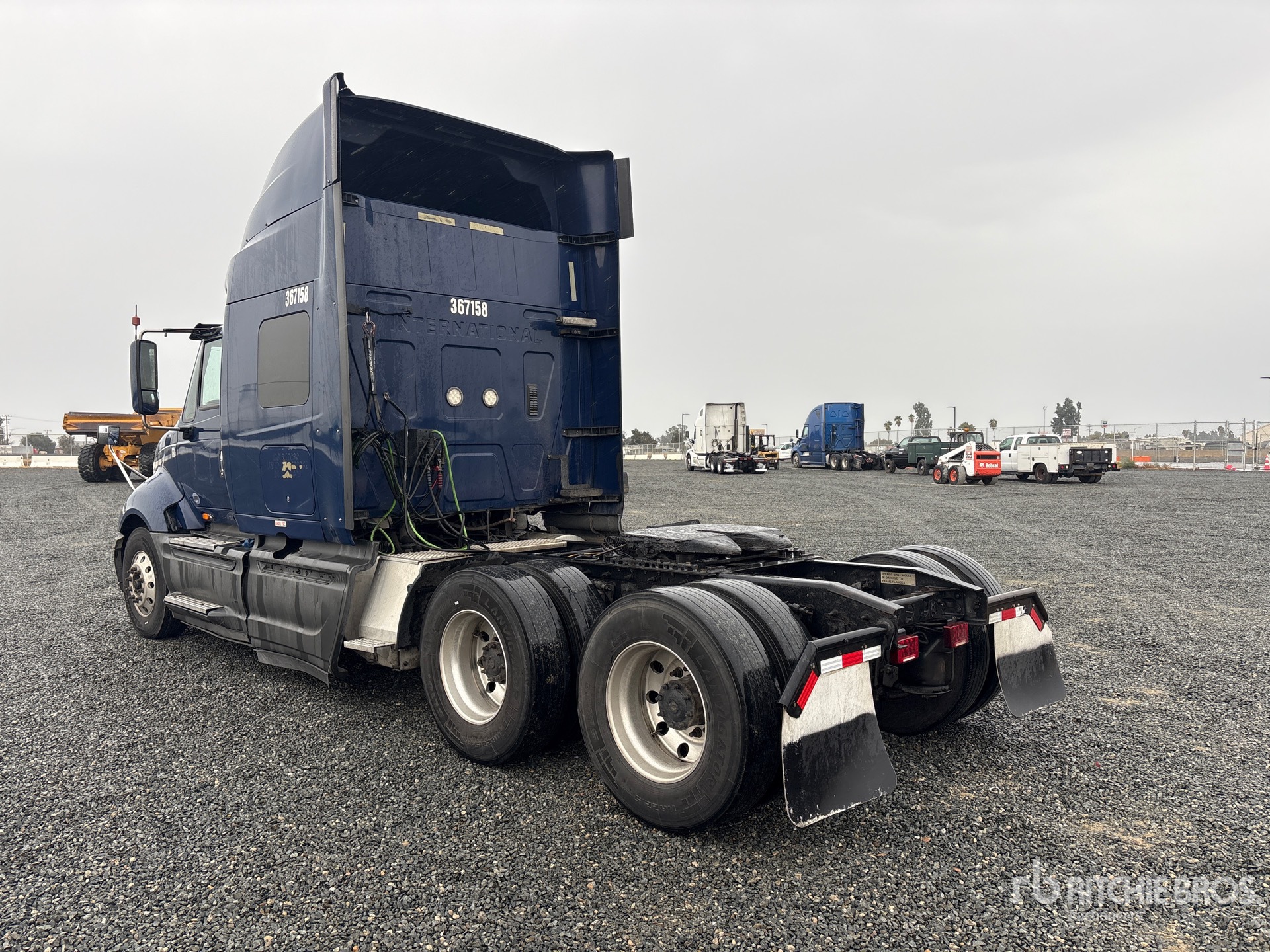 2016 International LF687