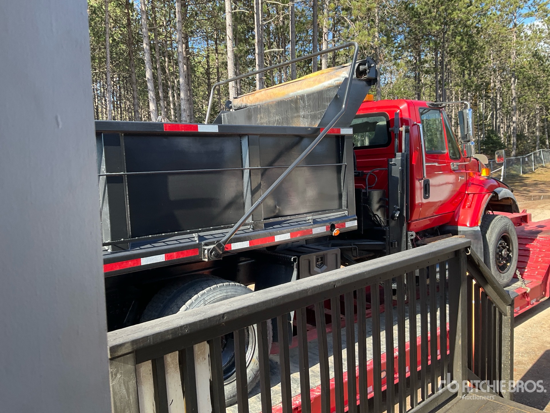 2006 International 7600
