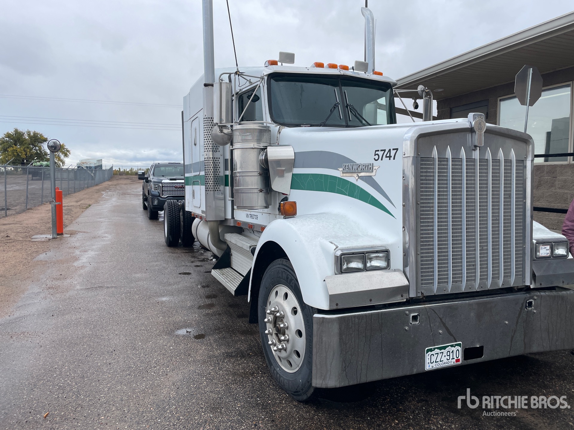 1996 Kenworth W900L