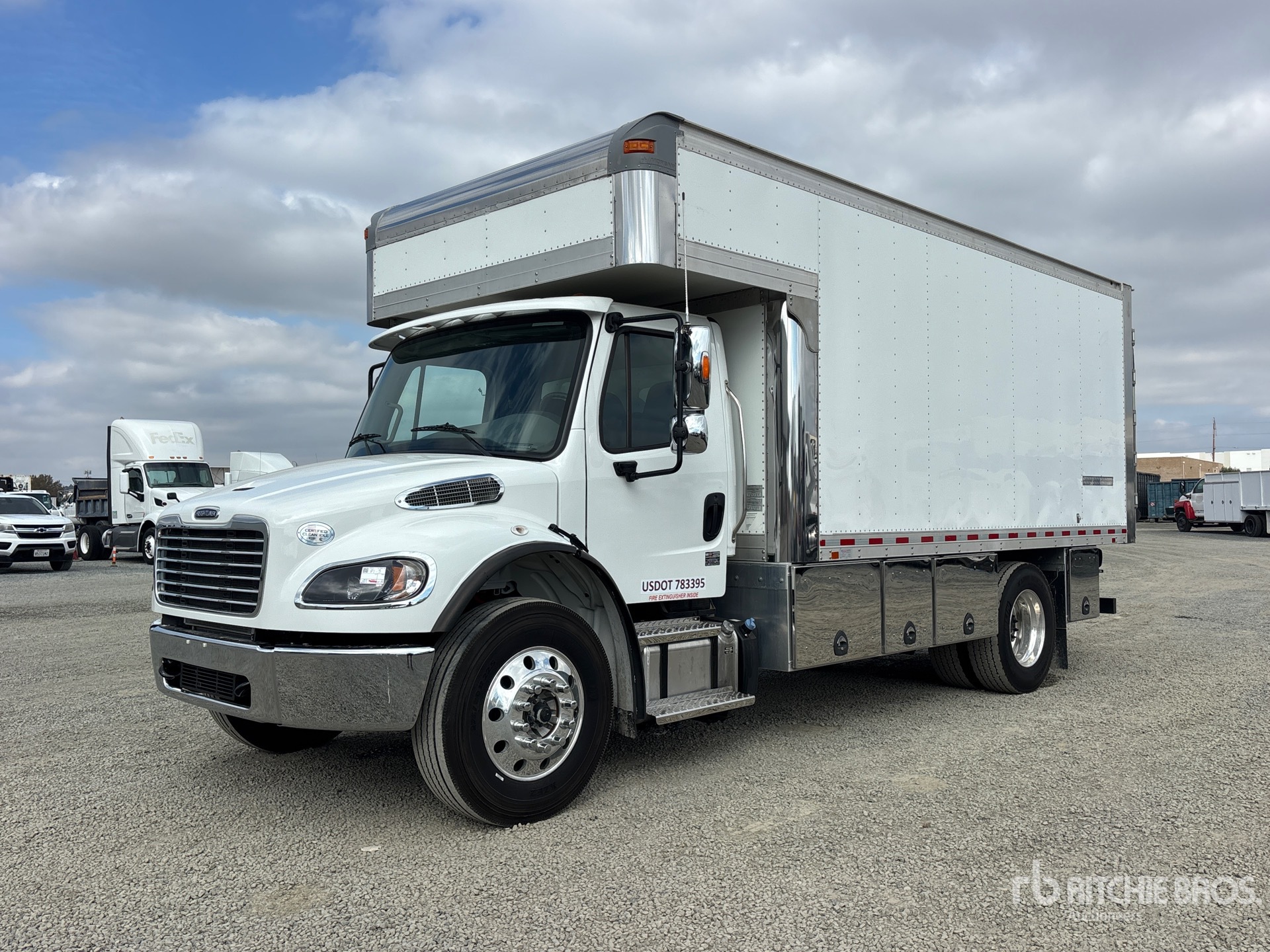 2023 Freightliner M2 106
