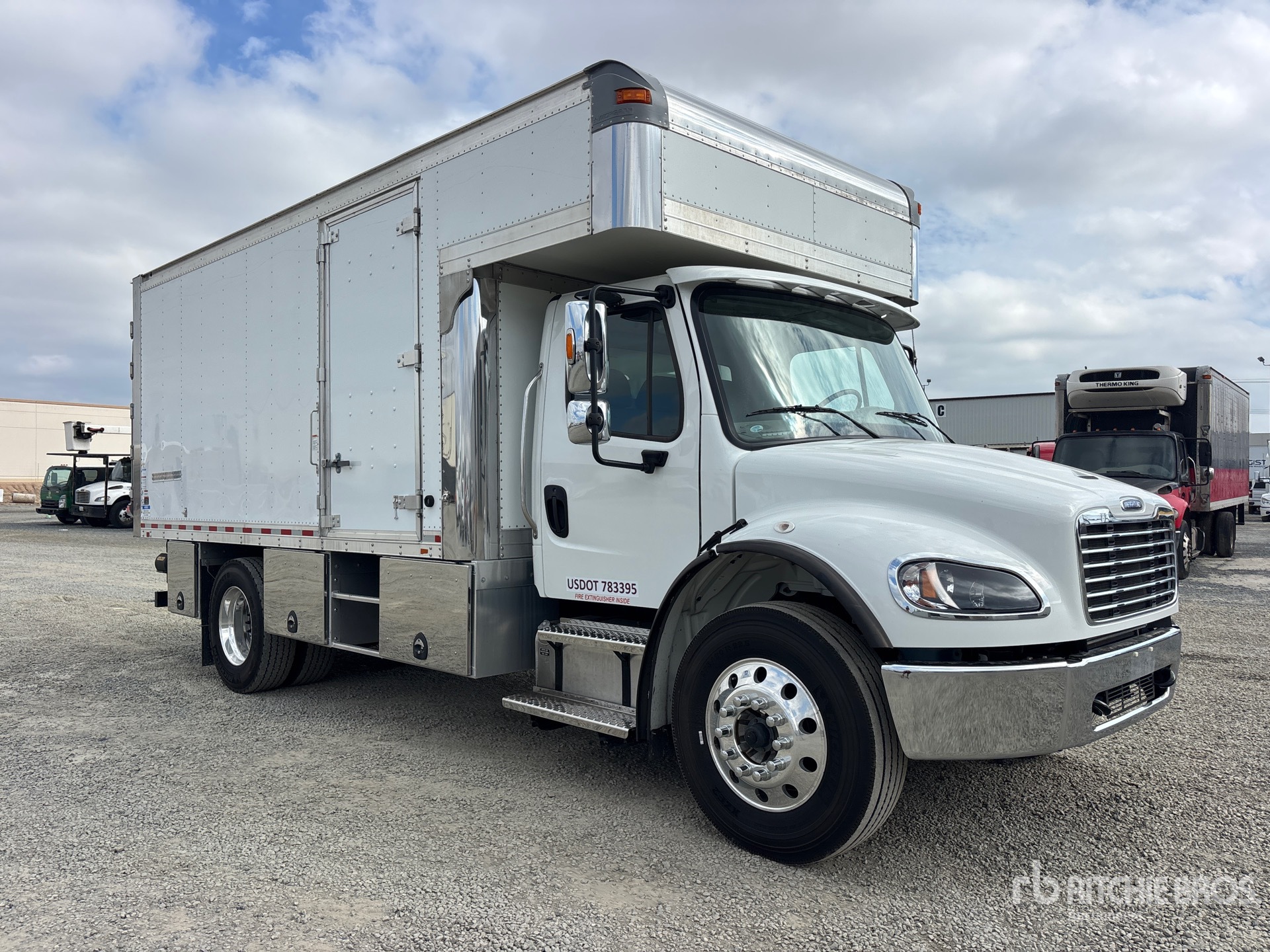 2023 Freightliner M2 106