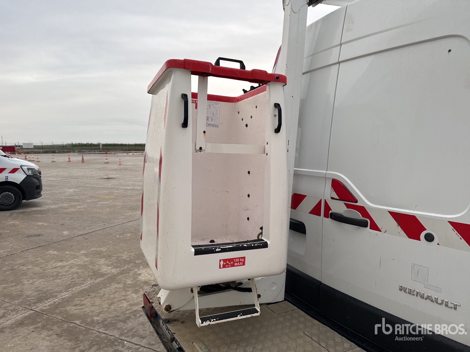 2021 Renault MASTER