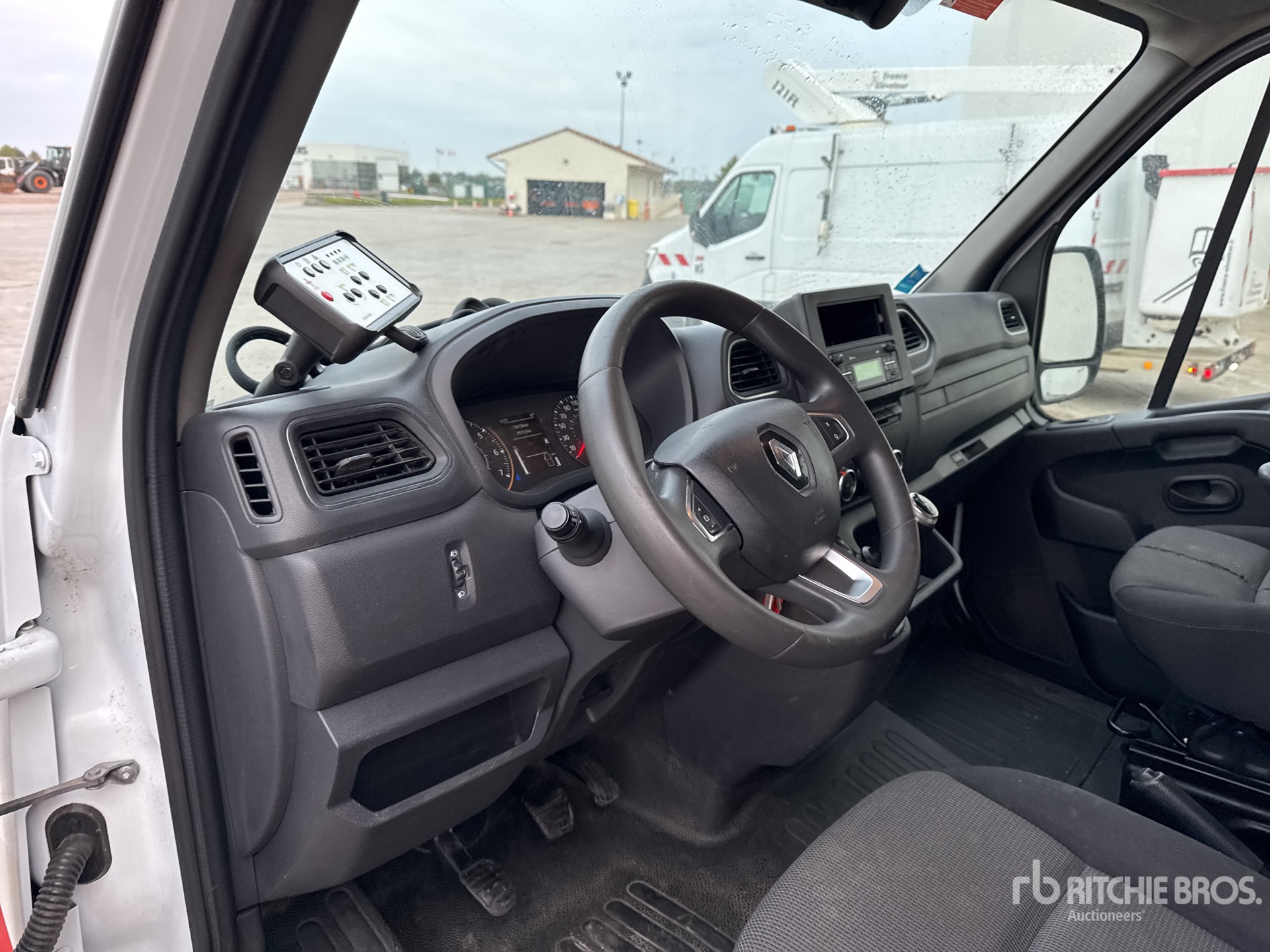 2021 Renault MASTER