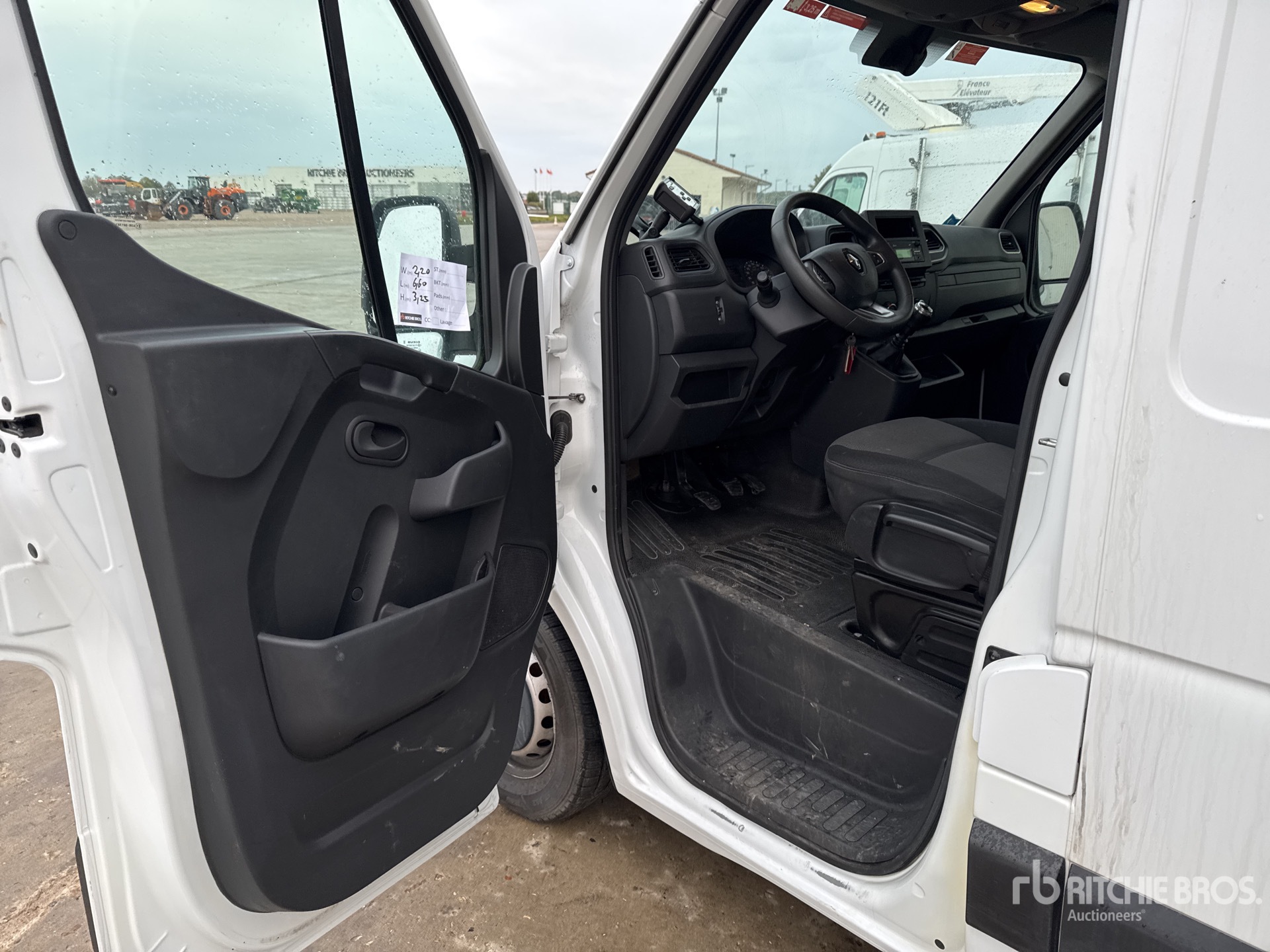 2021 Renault MASTER
