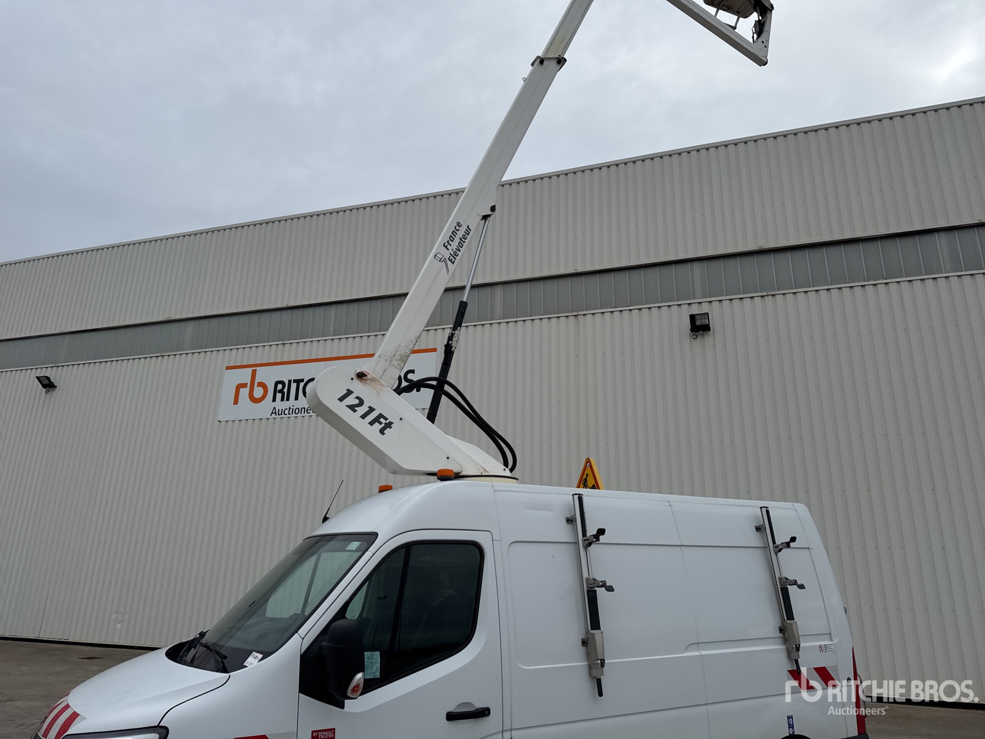2021 Renault MASTER