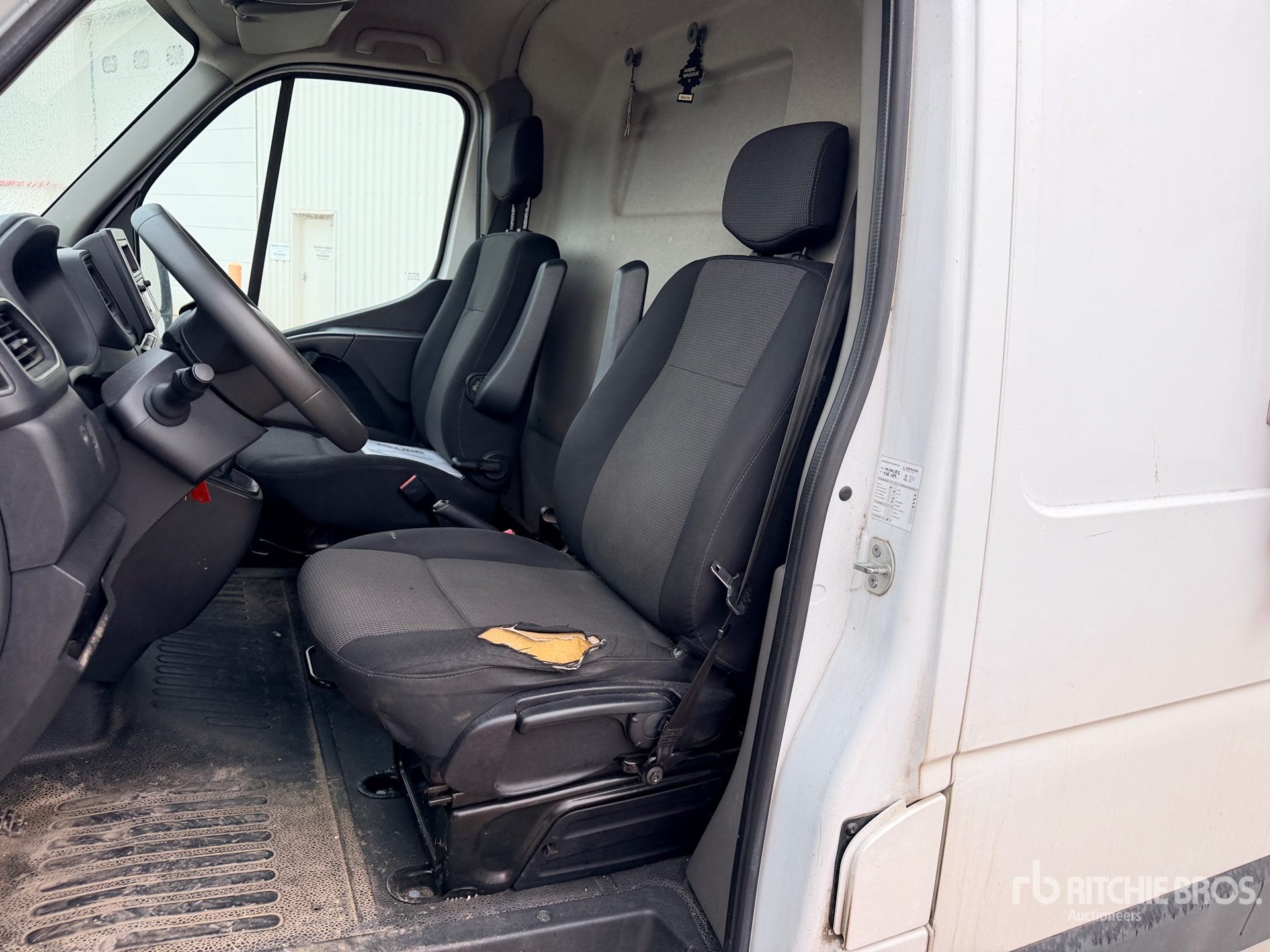 2022 Renault MASTER