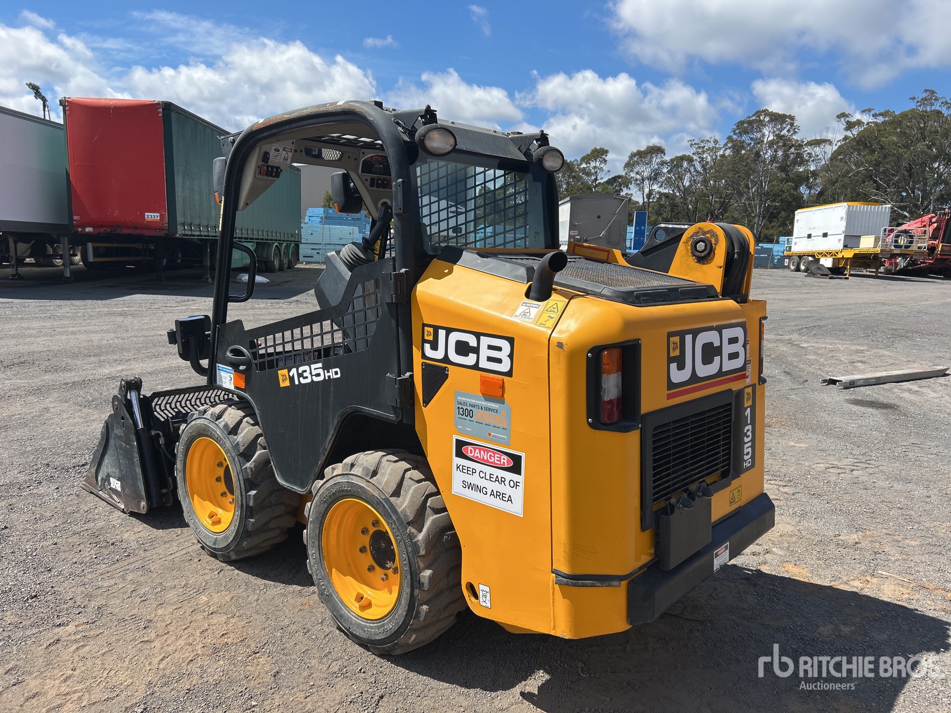 2015 JCB SSL 135HD