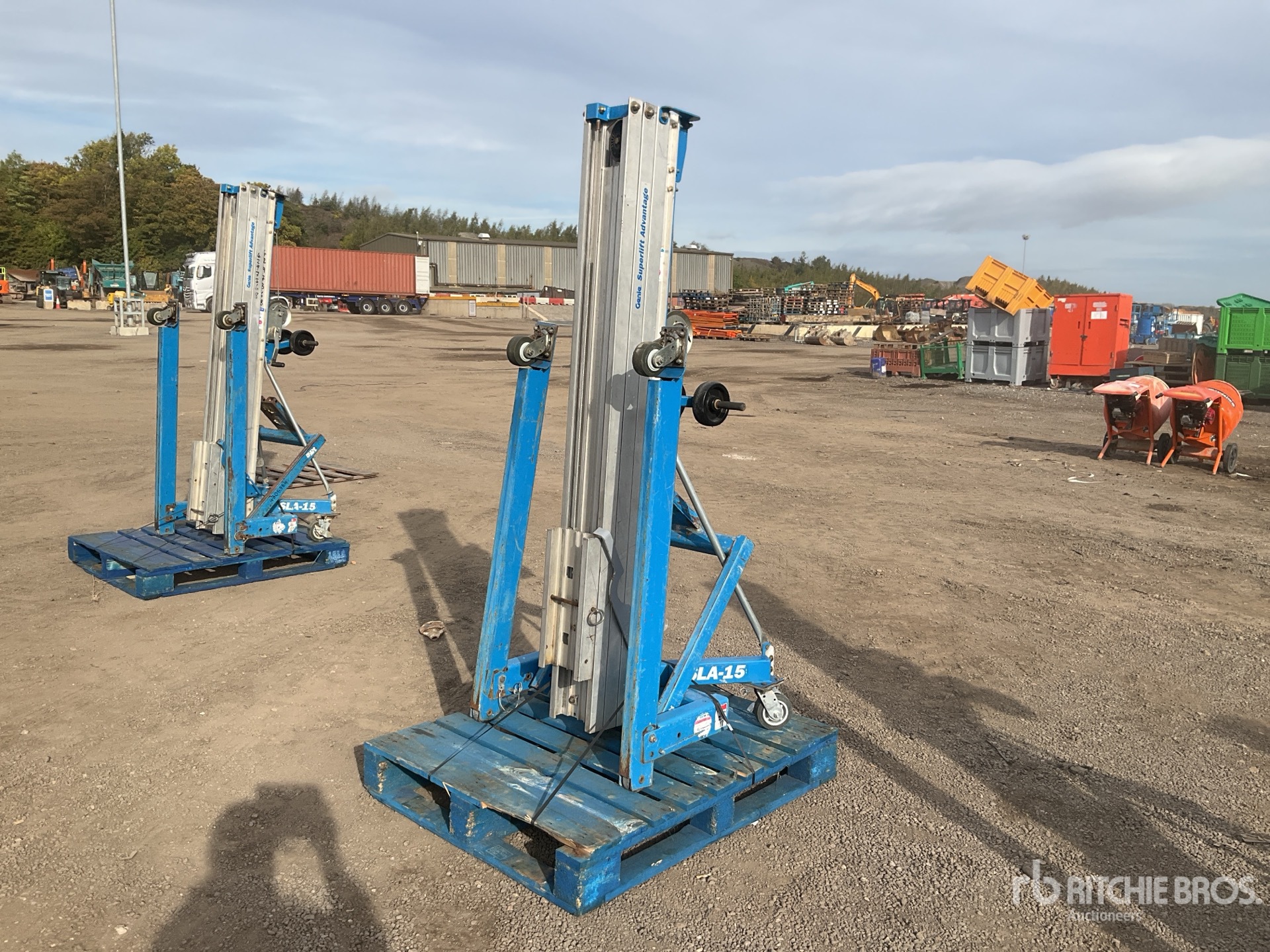 2020 Genie SLA-15
