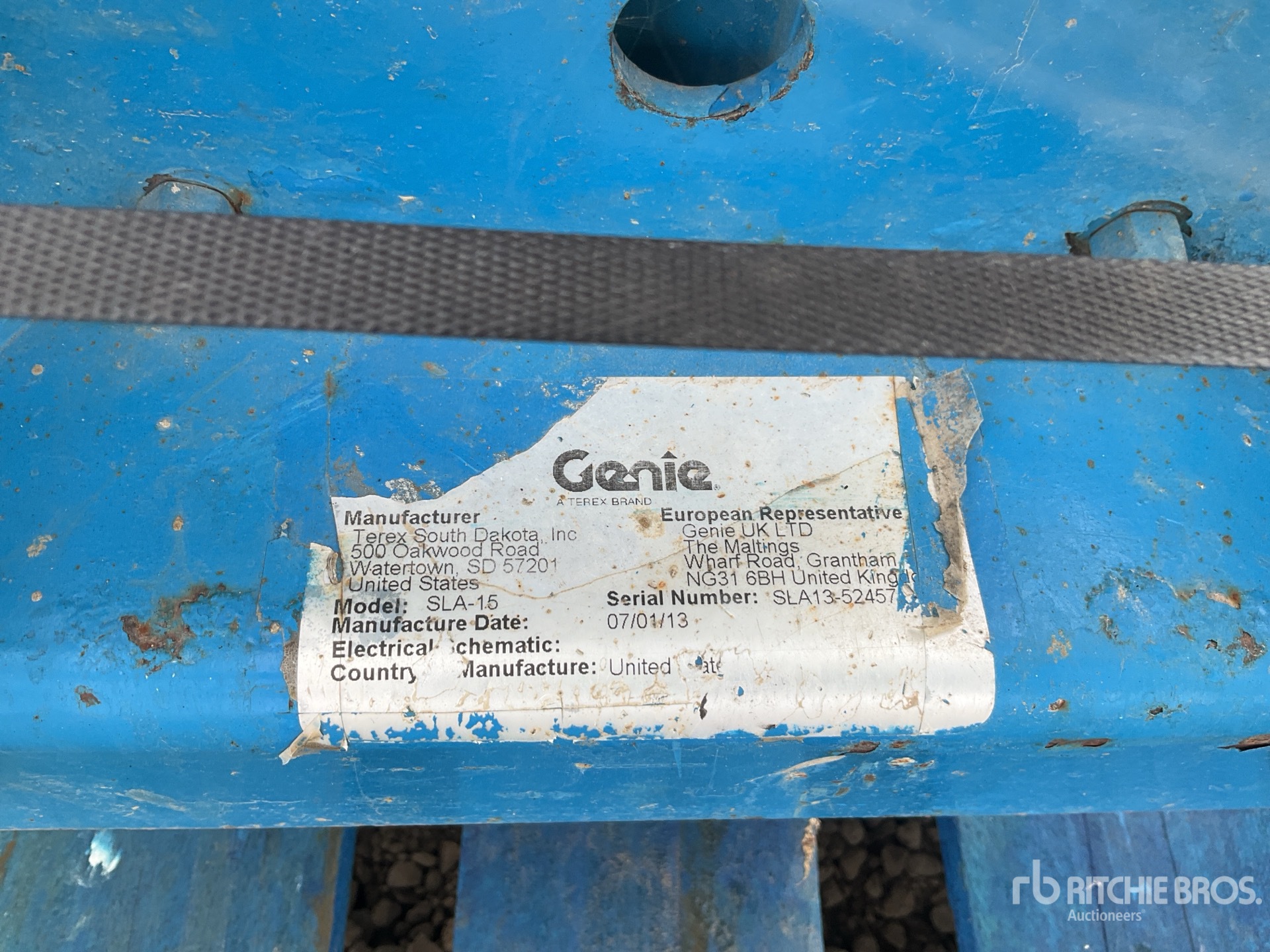 2013 Genie SLA-15
