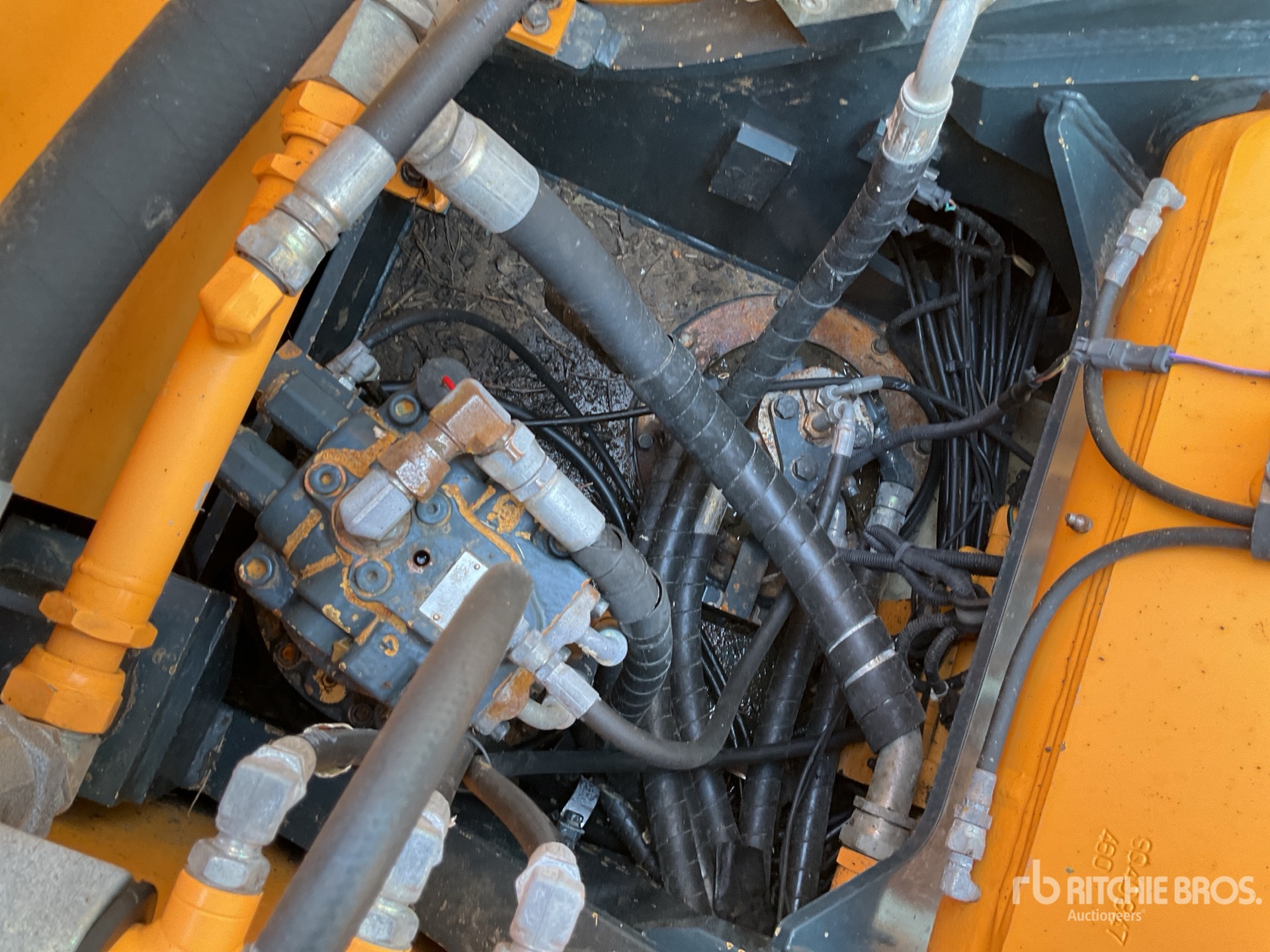 2014 Hyundai ROBEX 145LCR-9A