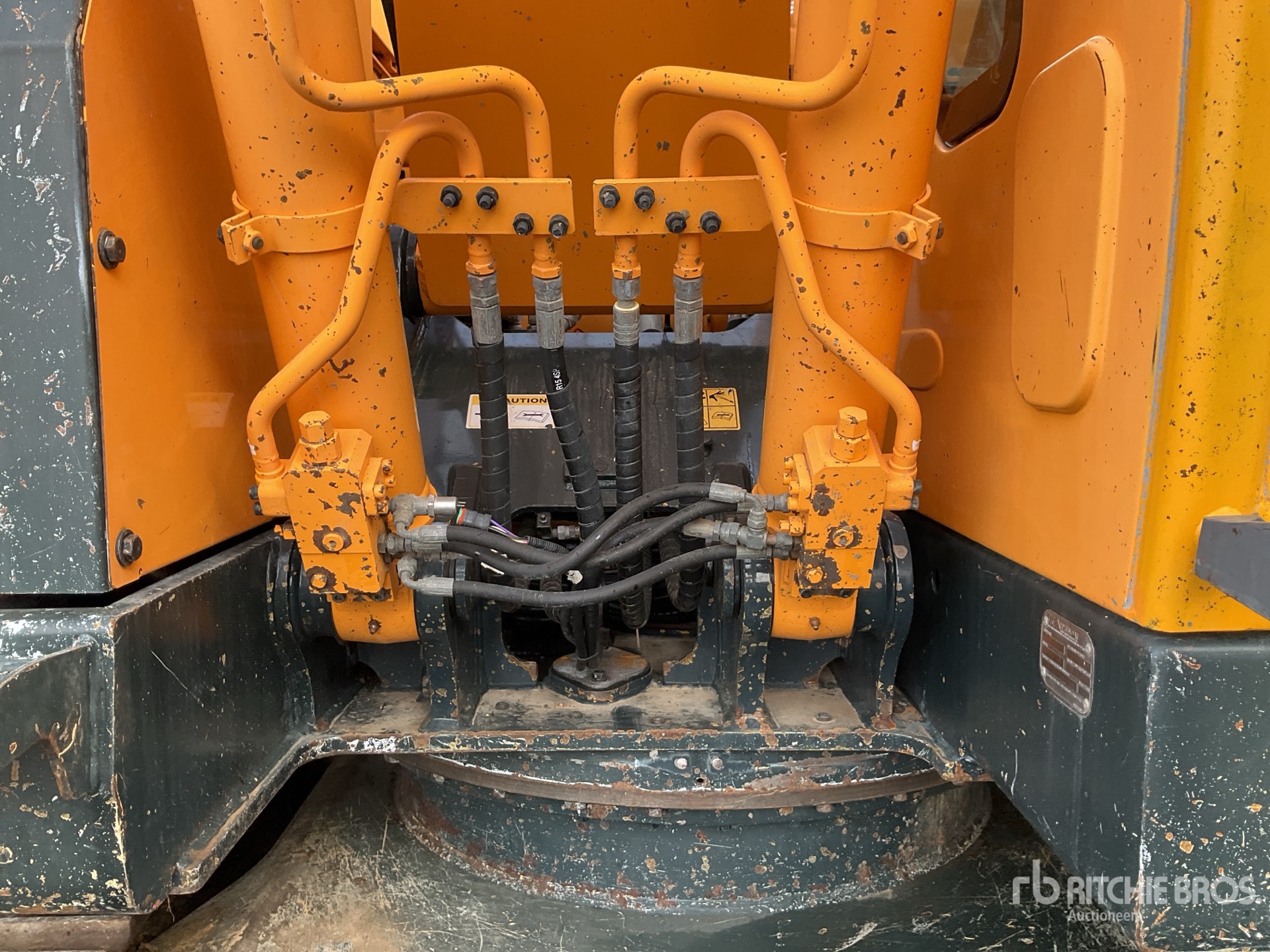 2014 Hyundai ROBEX 145LCR-9A
