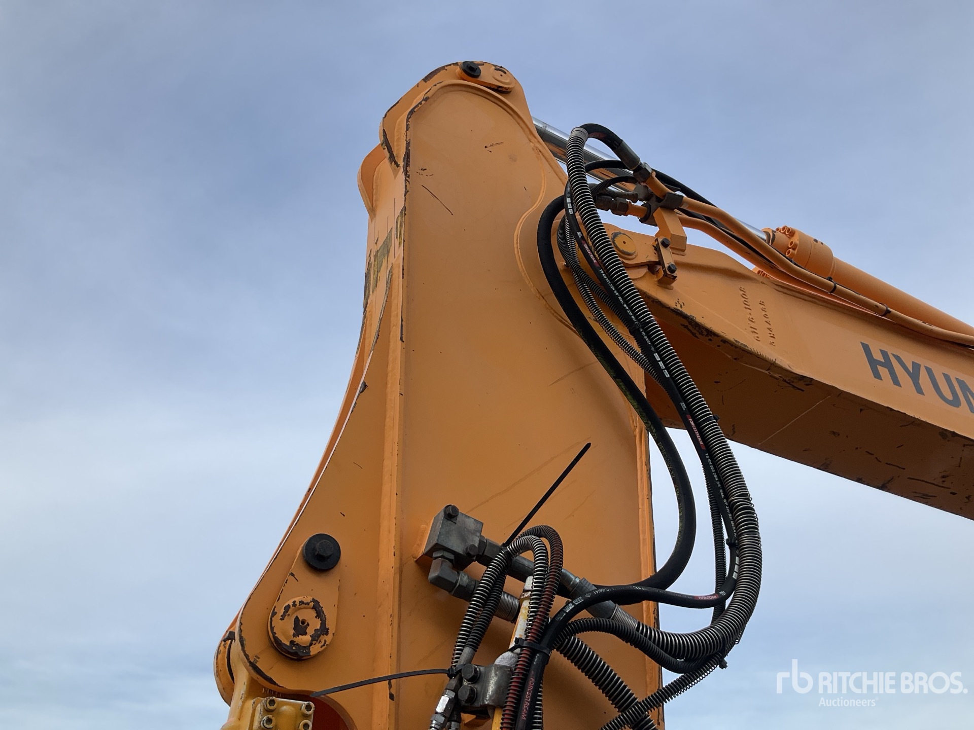 2014 Hyundai ROBEX 145LCR-9A